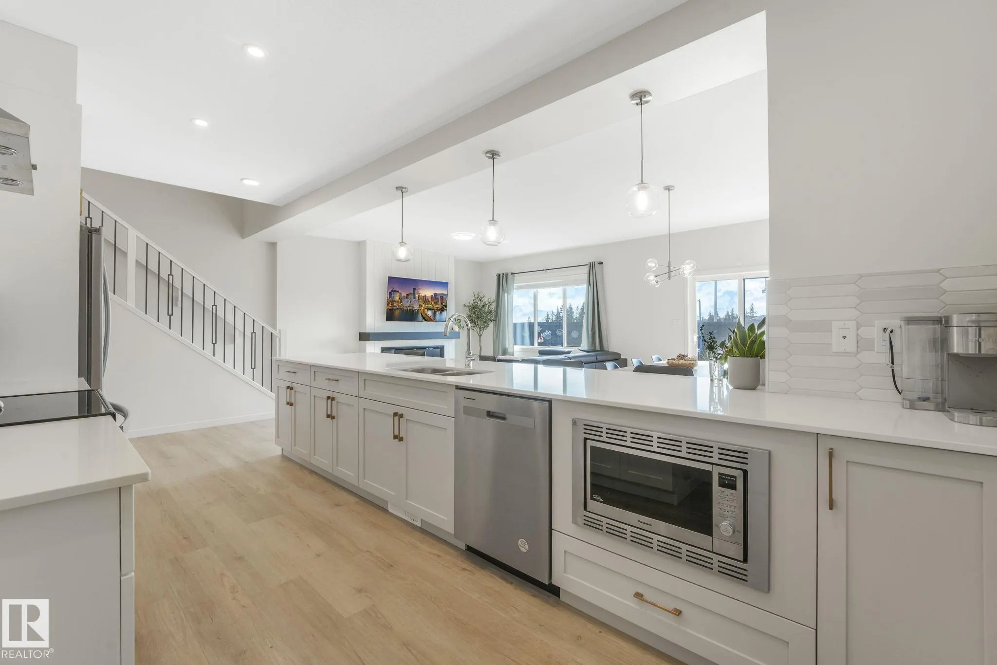 23 NETTLE Crescent