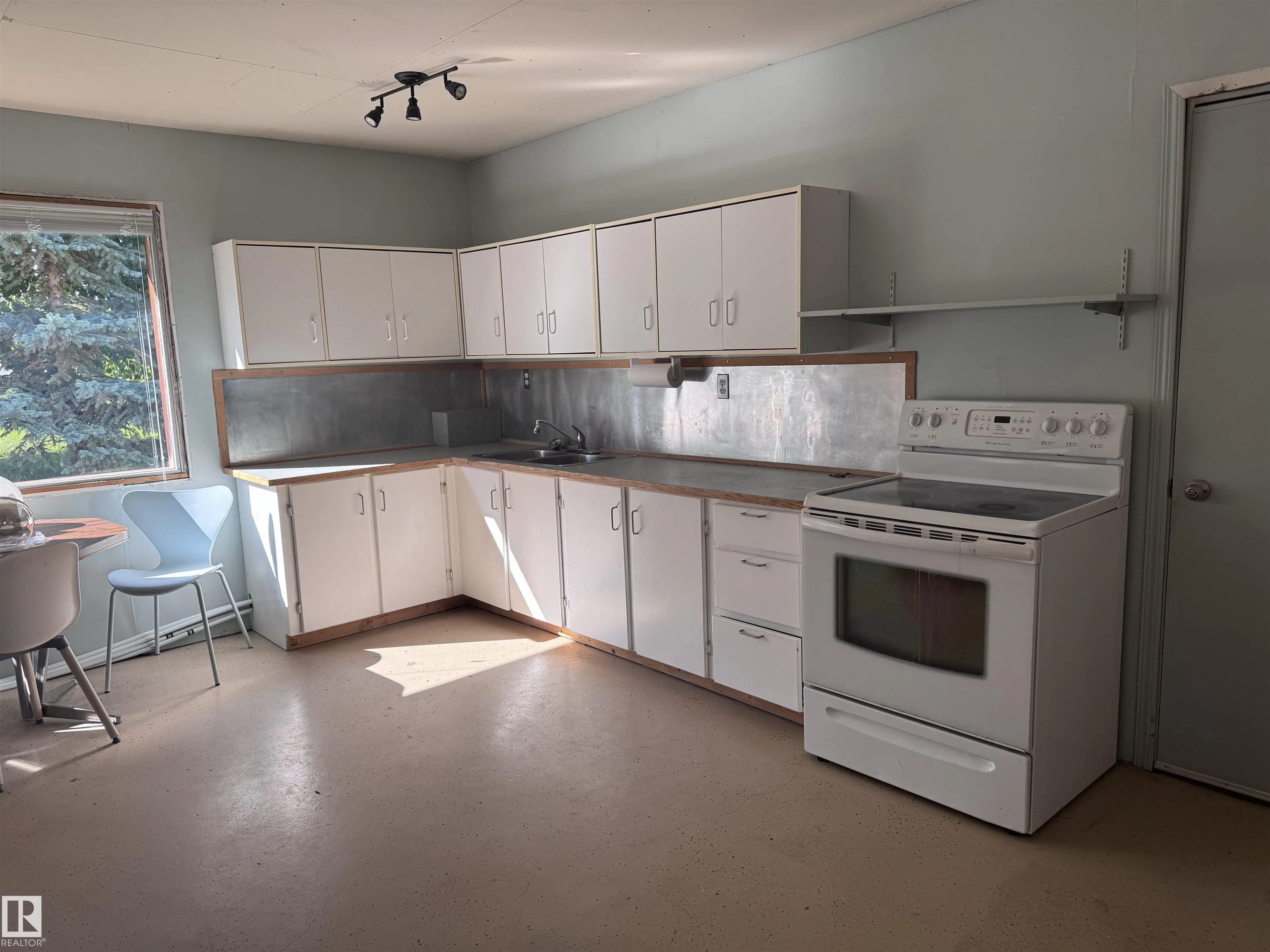1017 Twp Rd 602