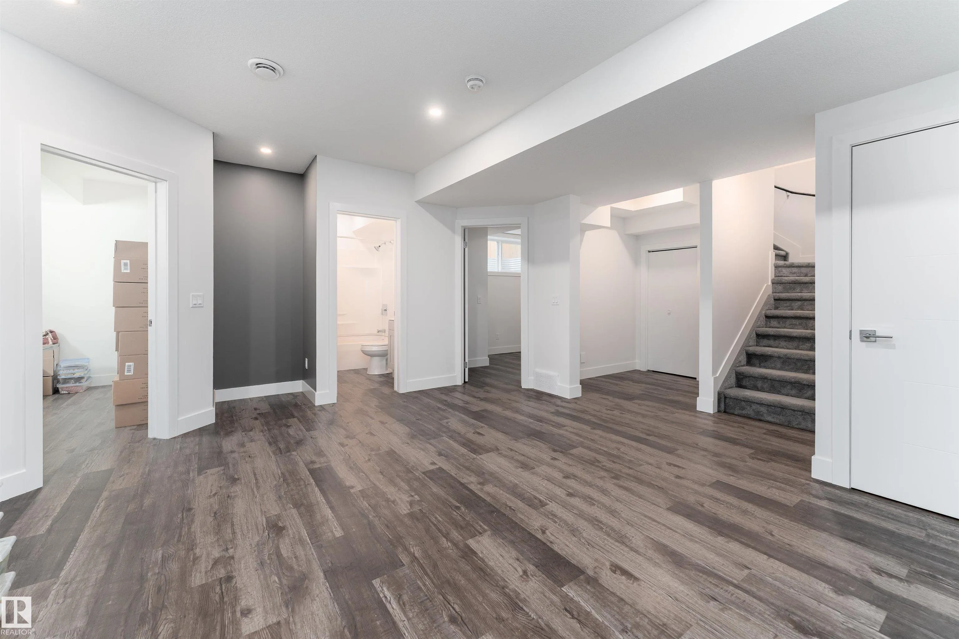 37 WALLACE Point(e)