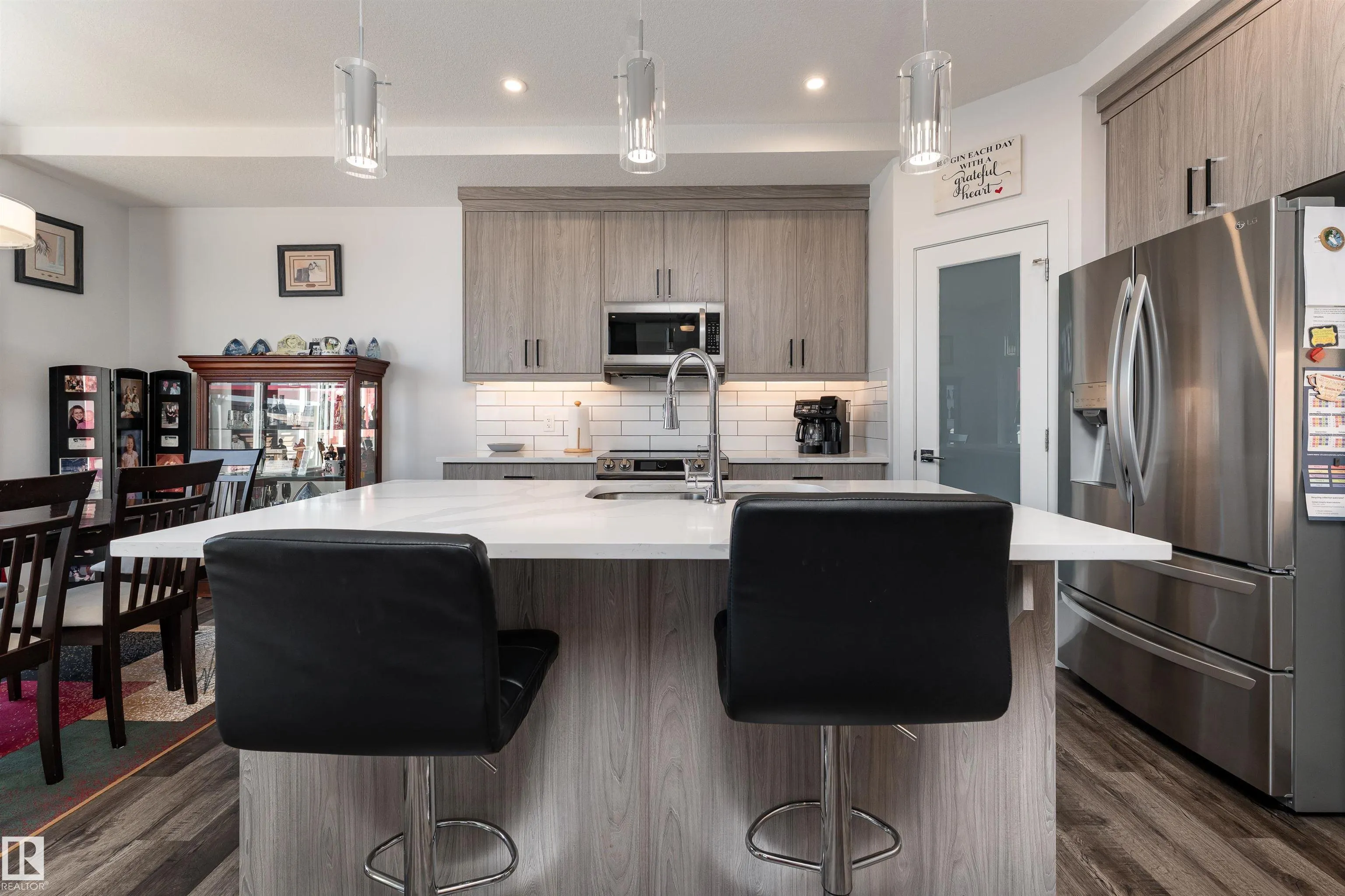 37 WALLACE Point(e)
