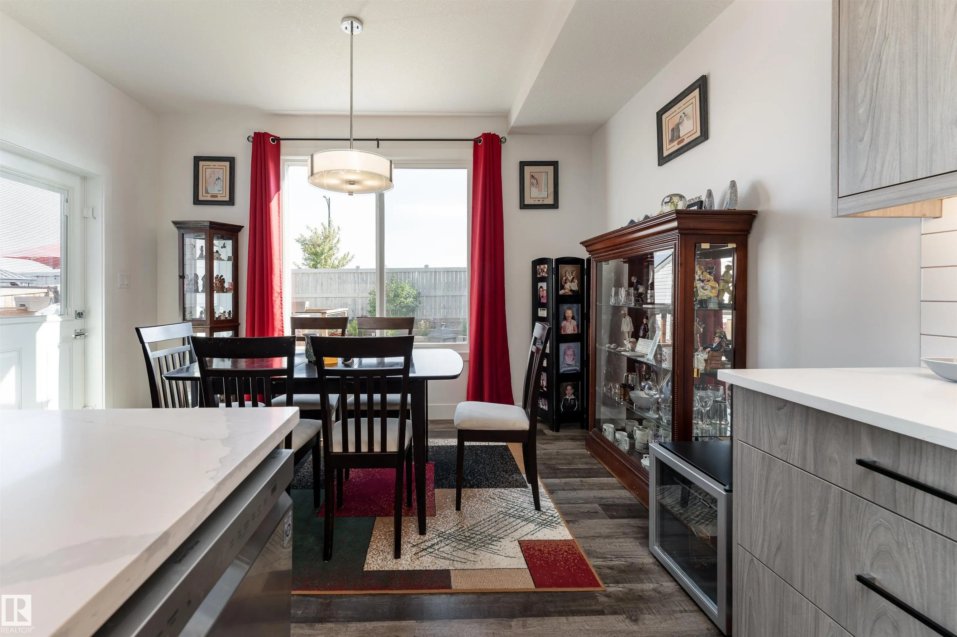 37 WALLACE Point(e)
