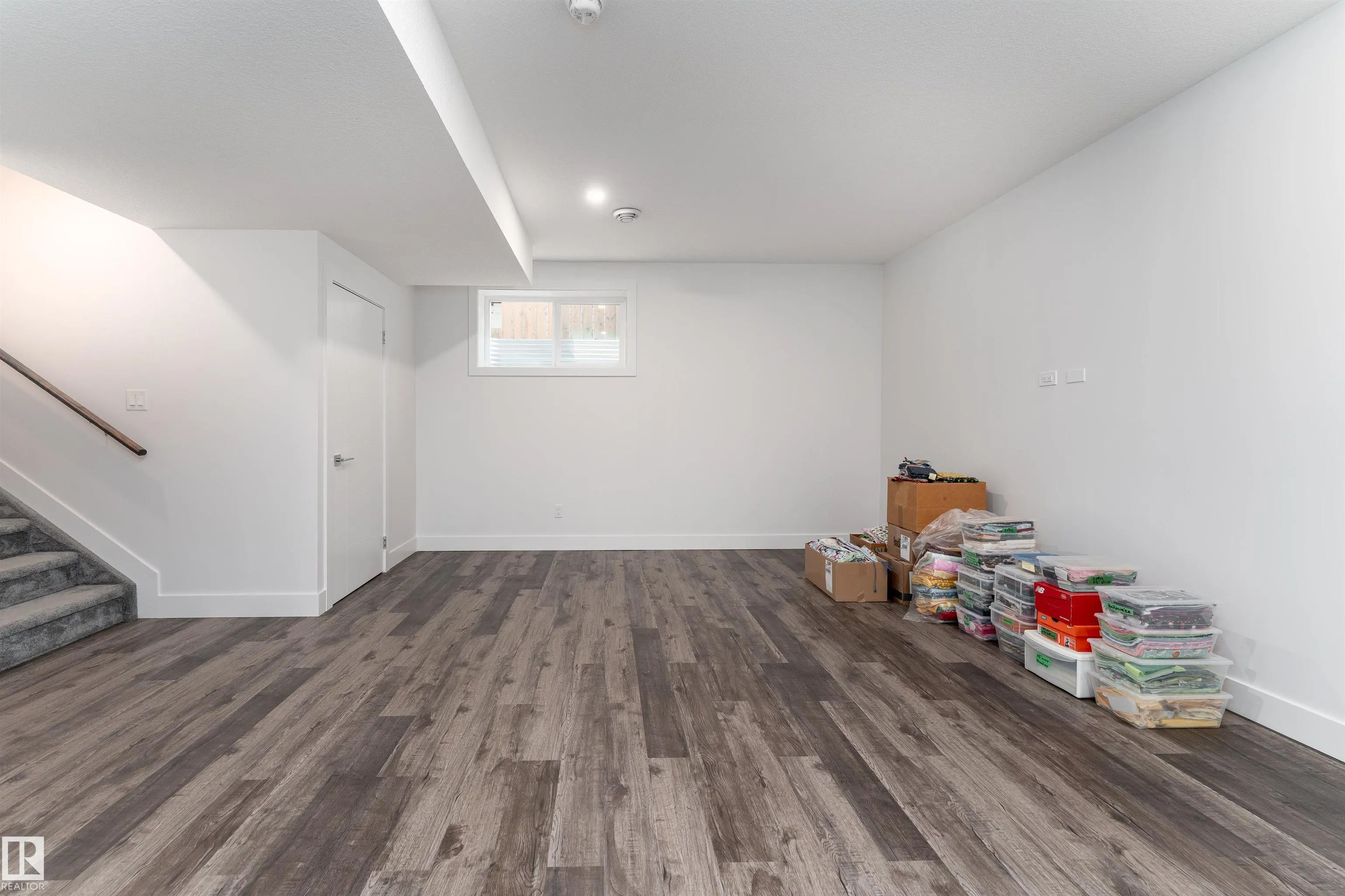 37 WALLACE Point(e)