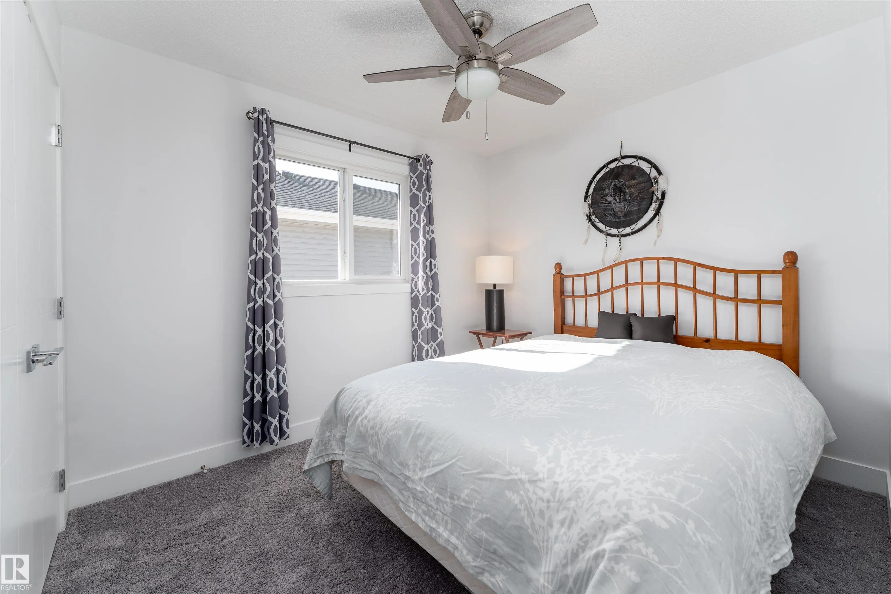 37 WALLACE Point(e)