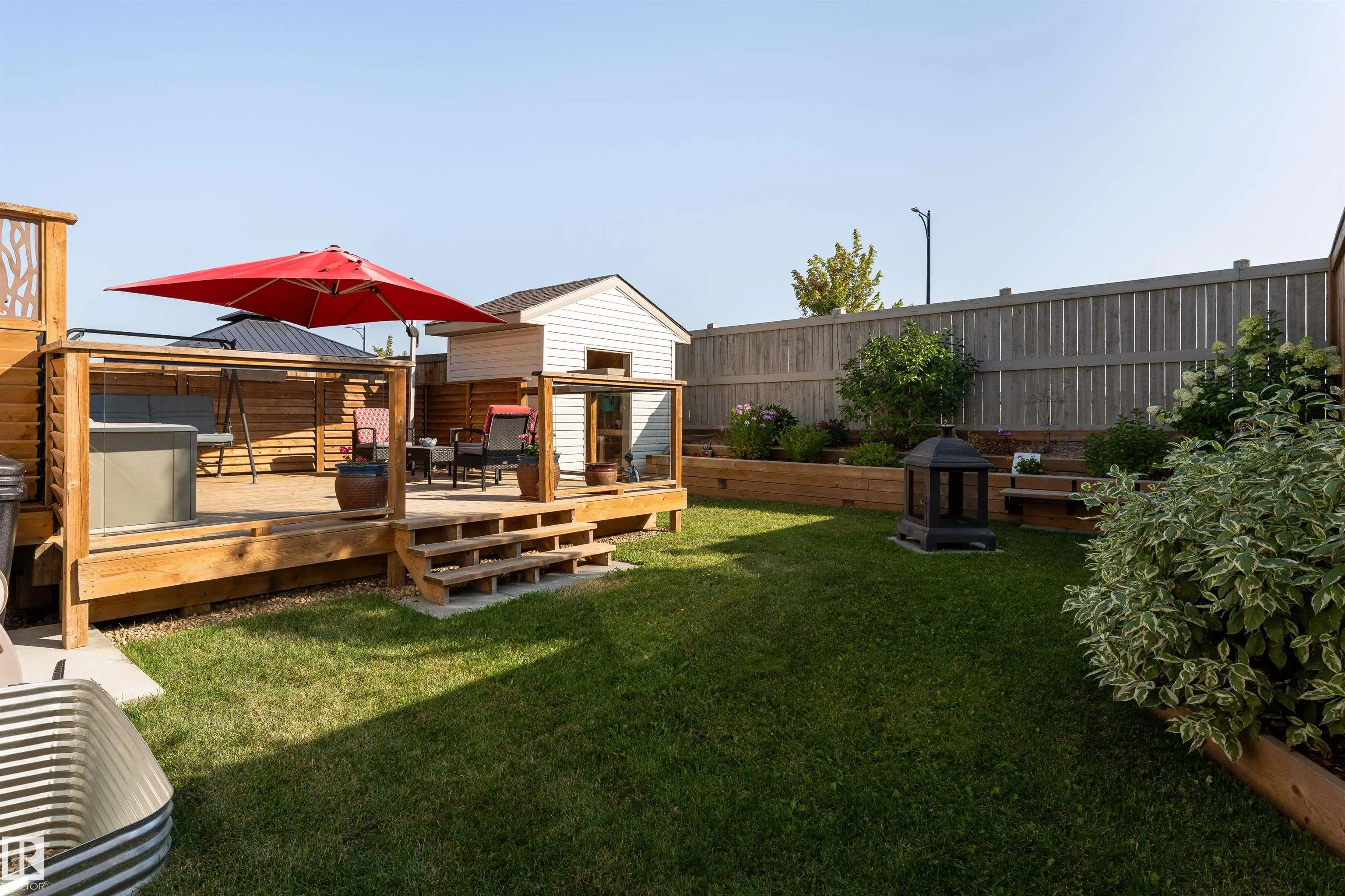 37 WALLACE Point(e)