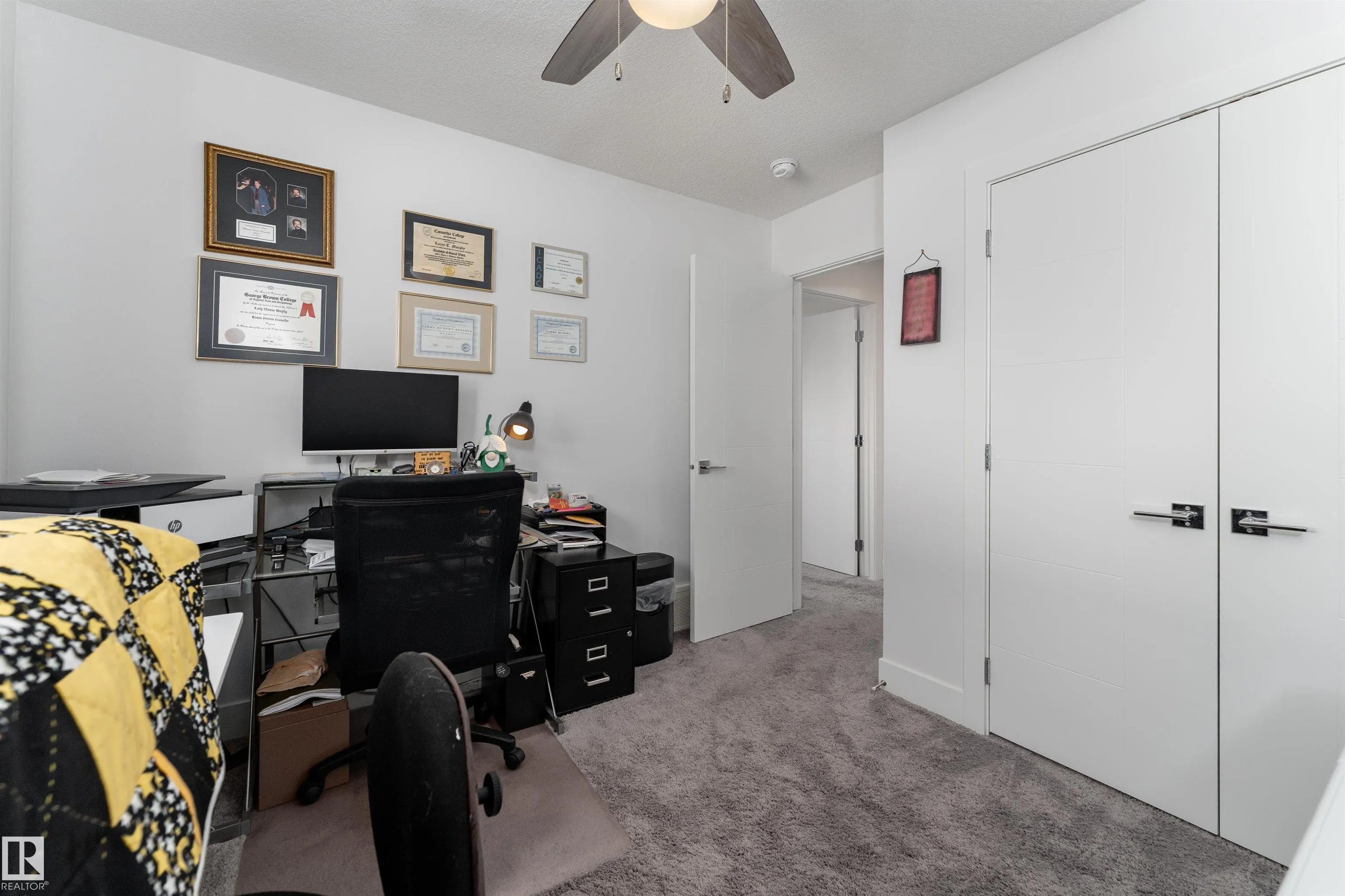 37 WALLACE Point(e)