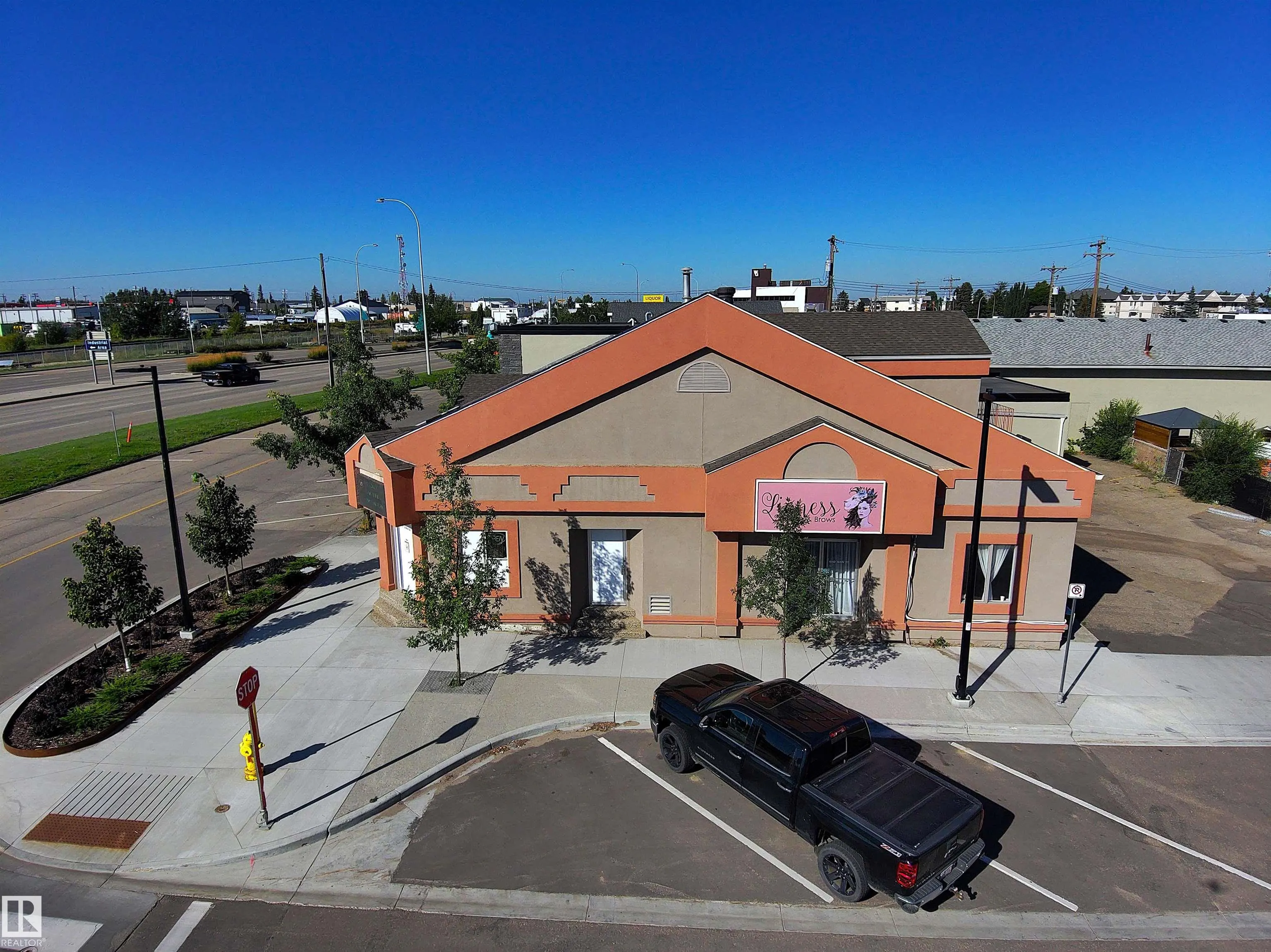 101 MAIN Street