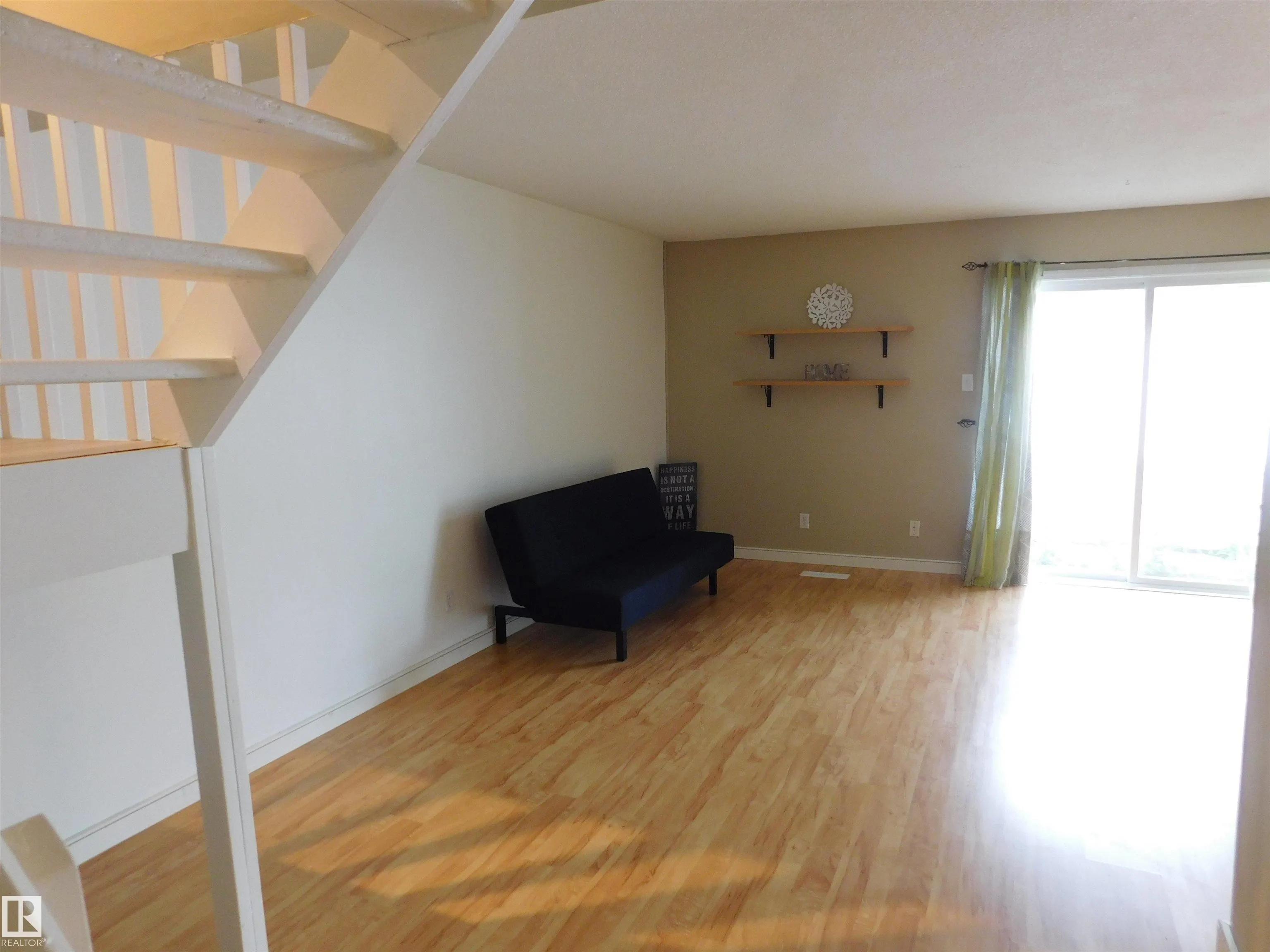 15E Meadowlark Village