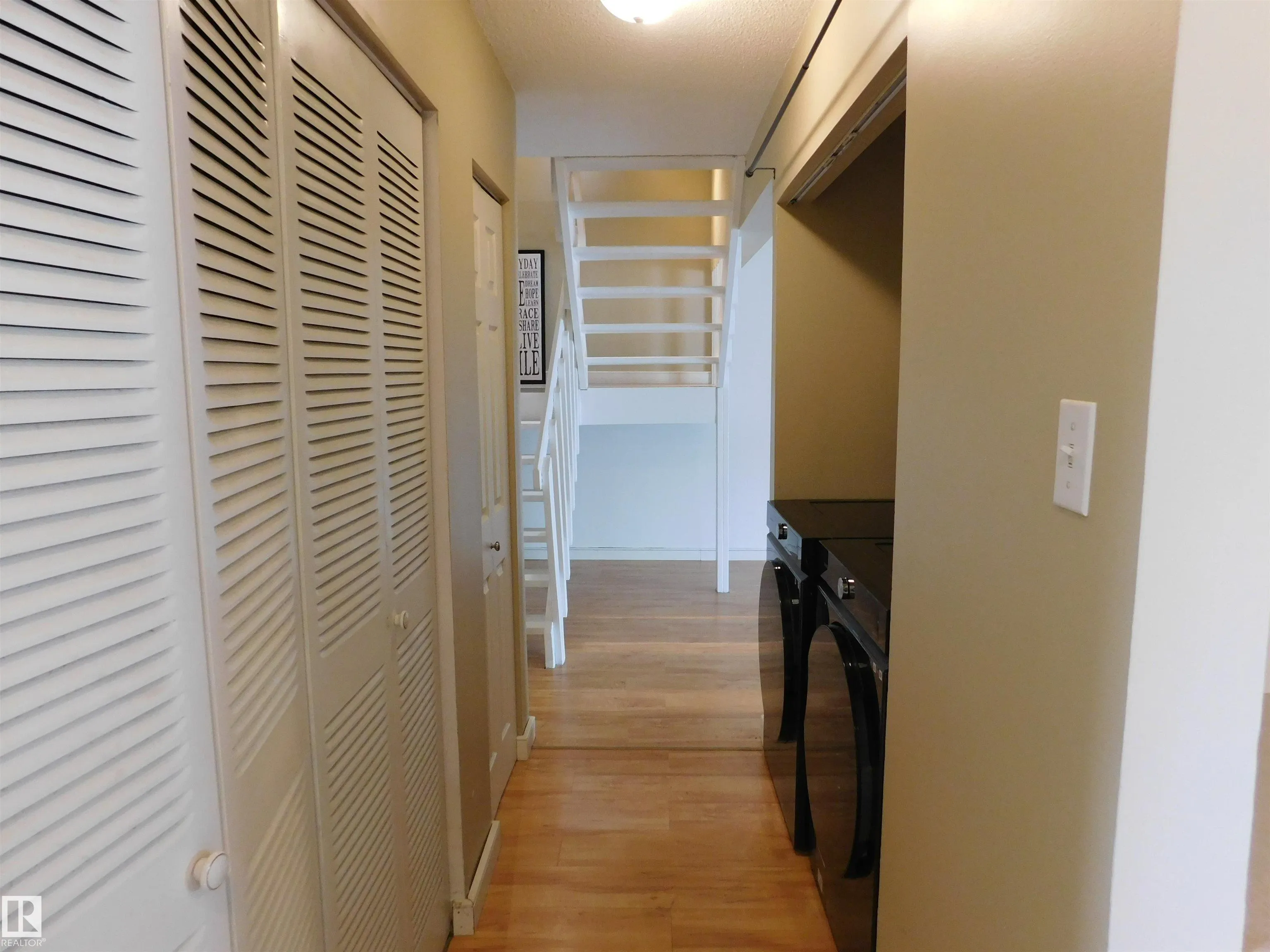 15E Meadowlark Village