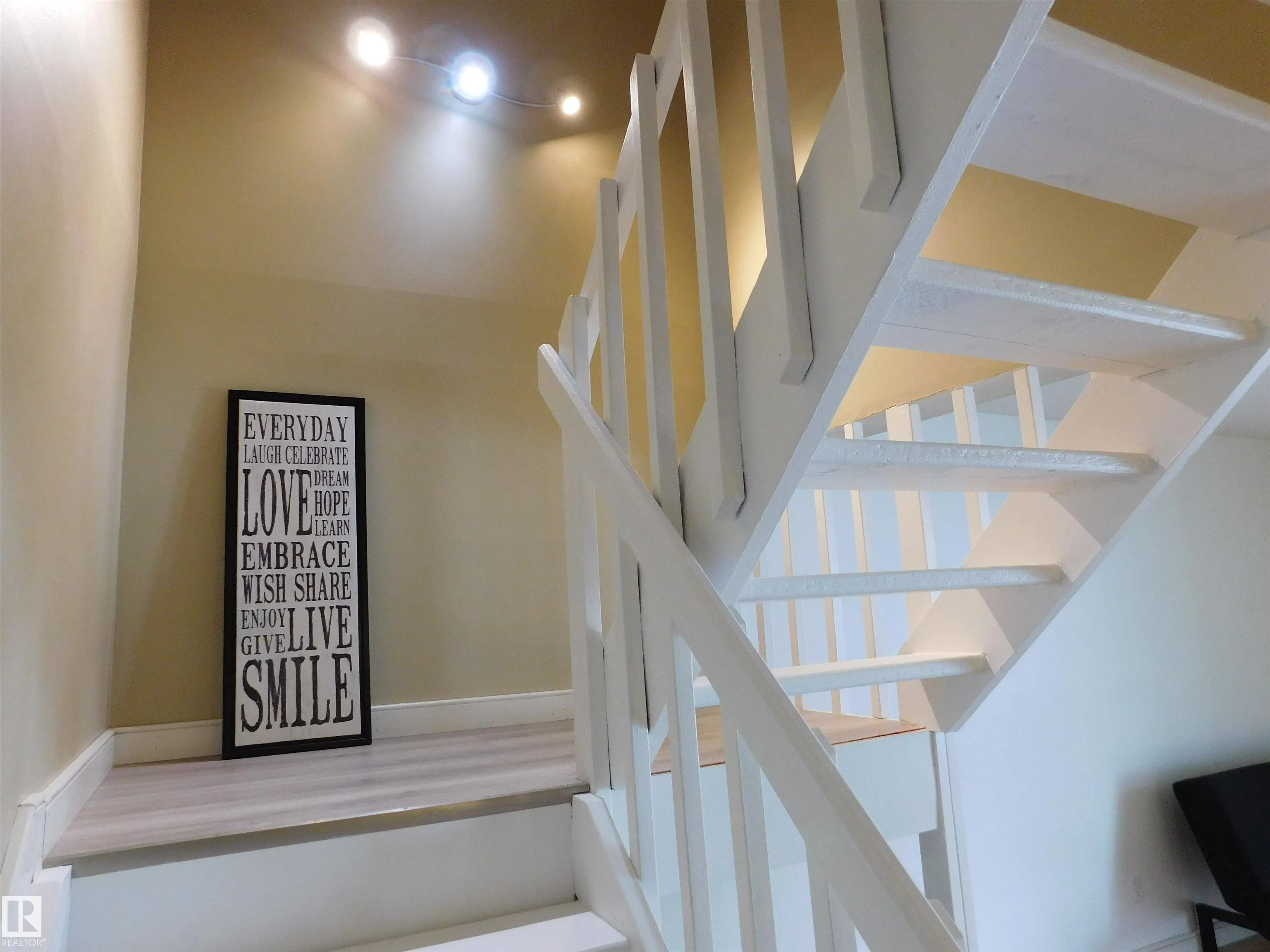 15E Meadowlark Village