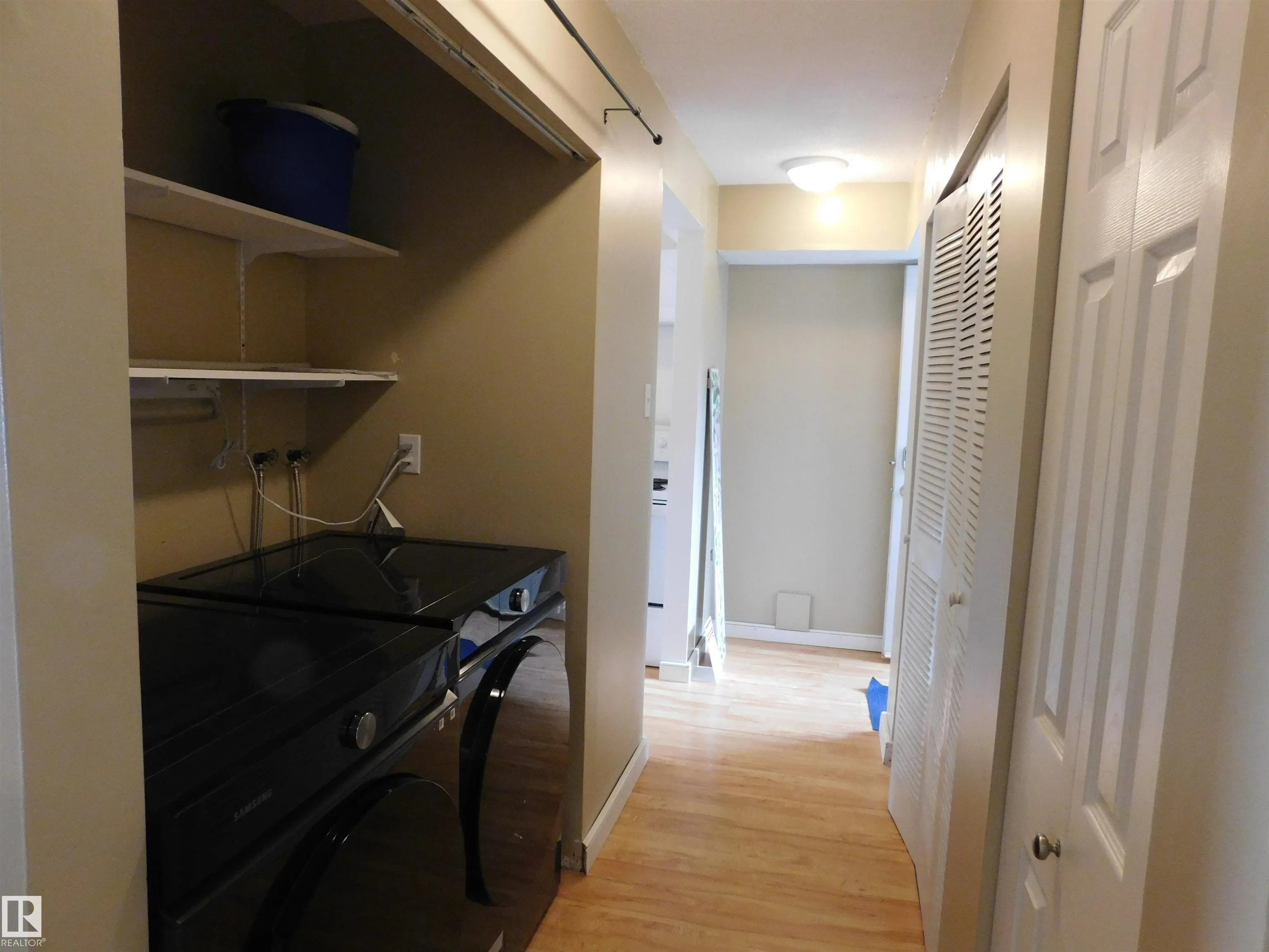 15E Meadowlark Village