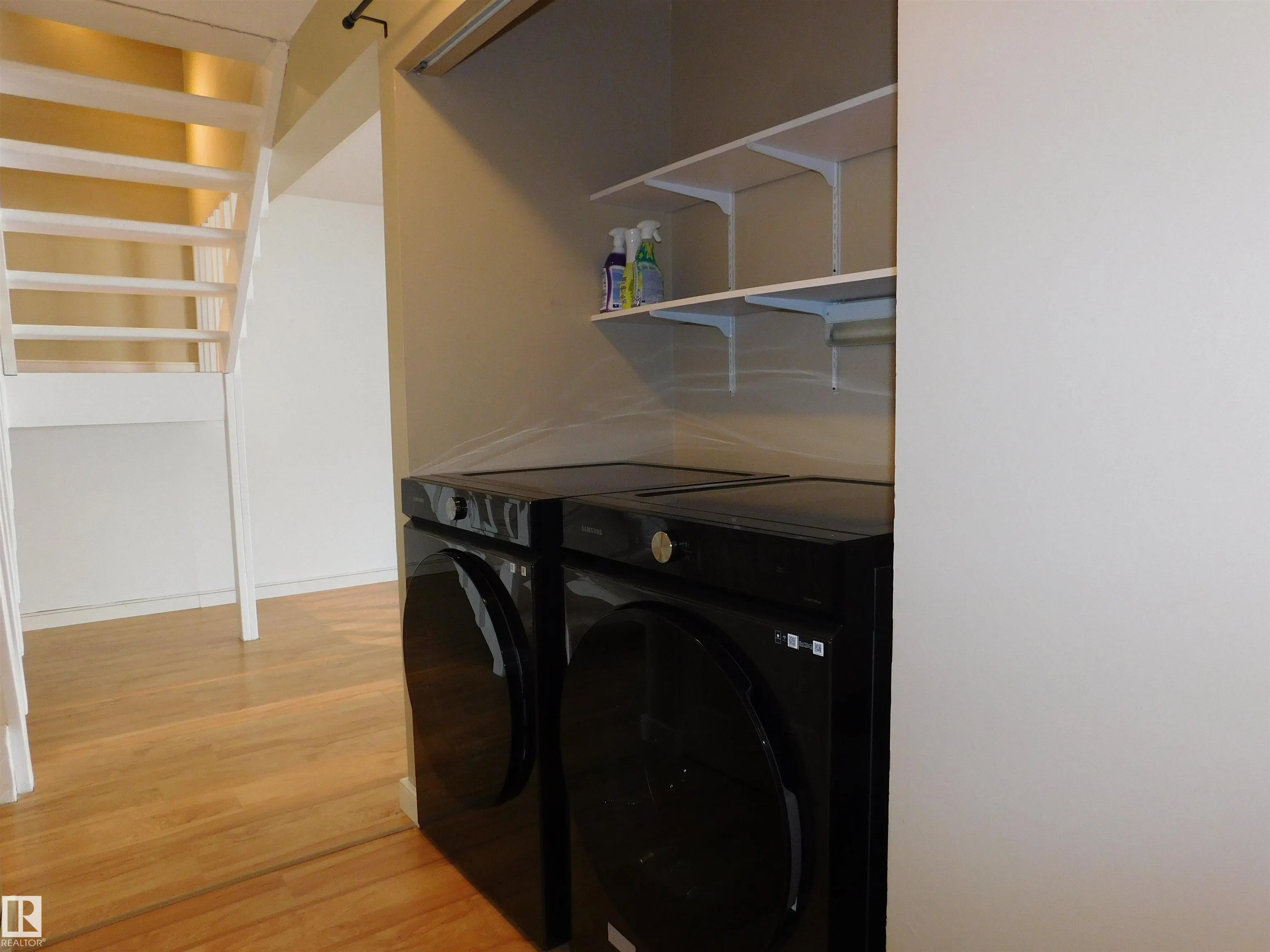 15E Meadowlark Village
