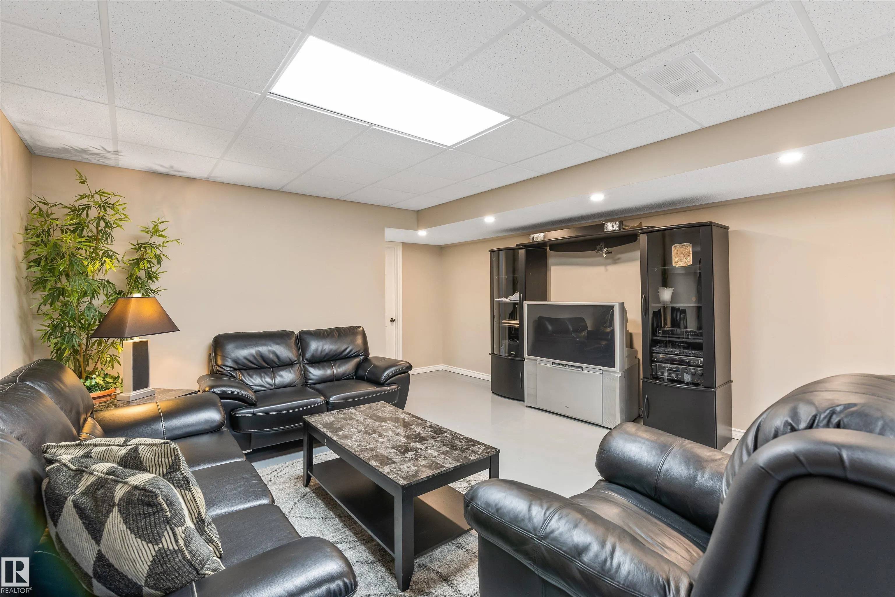 771 EAGLESON Crescent
