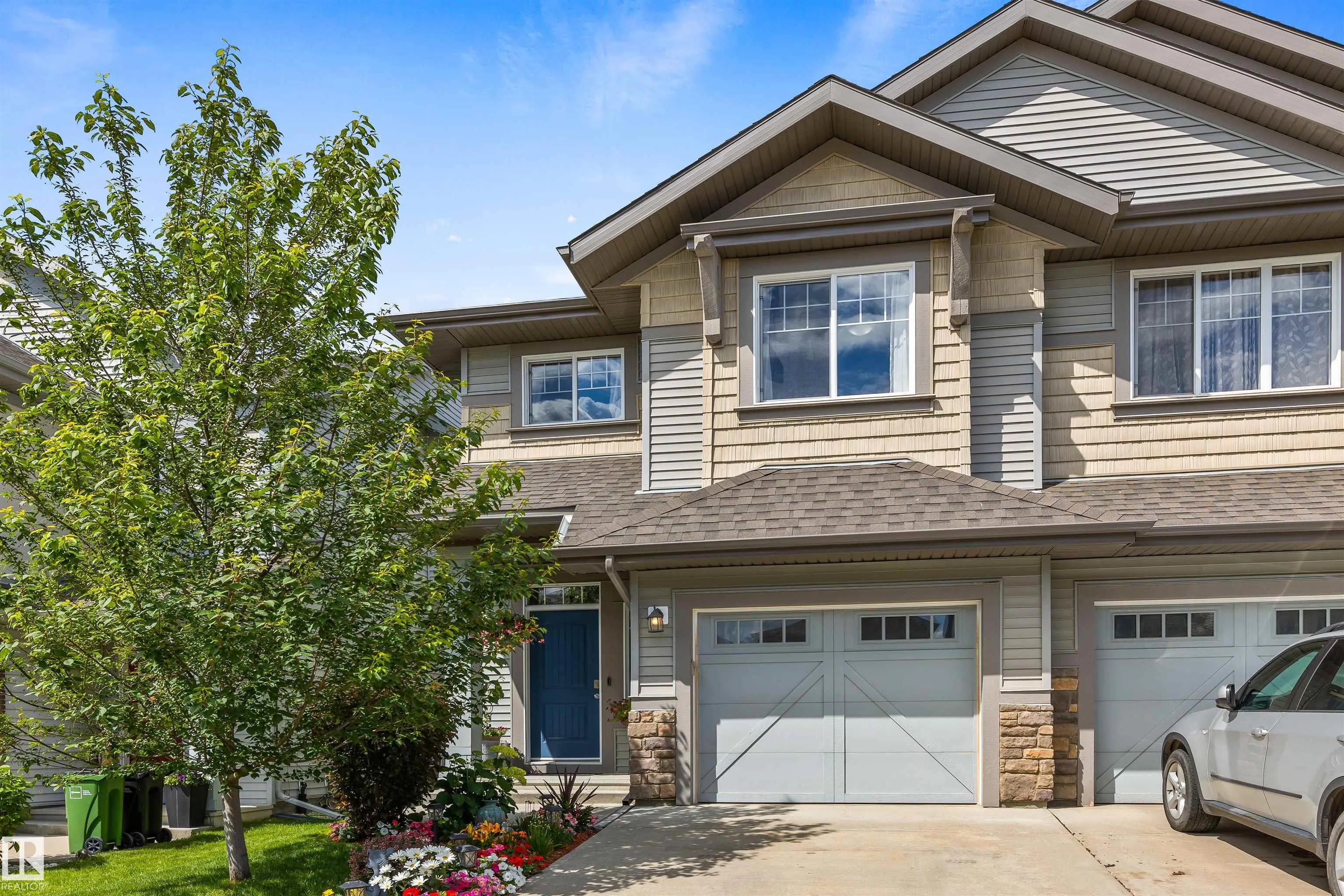 771 EAGLESON Crescent