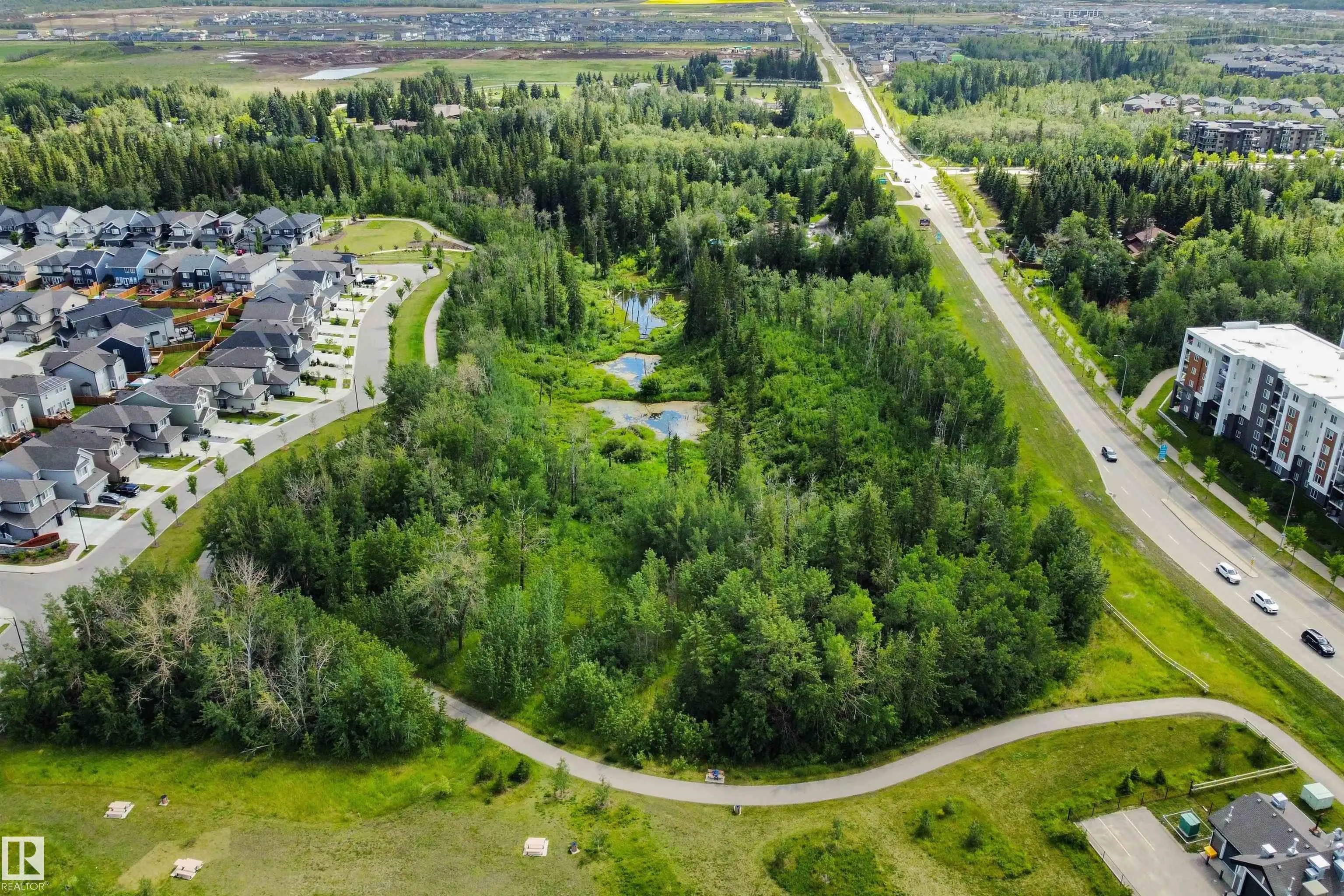 771 EAGLESON Crescent