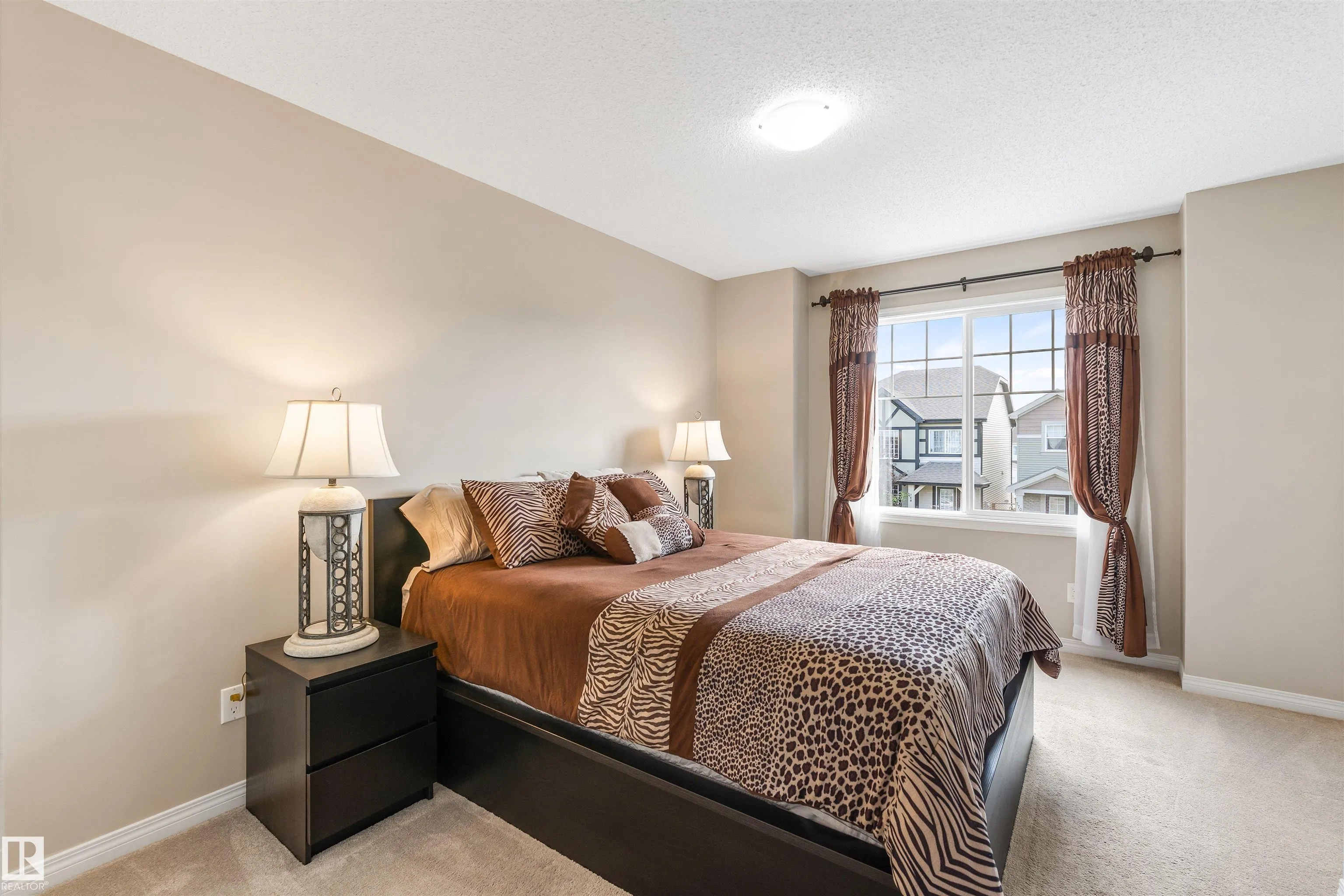 771 EAGLESON Crescent
