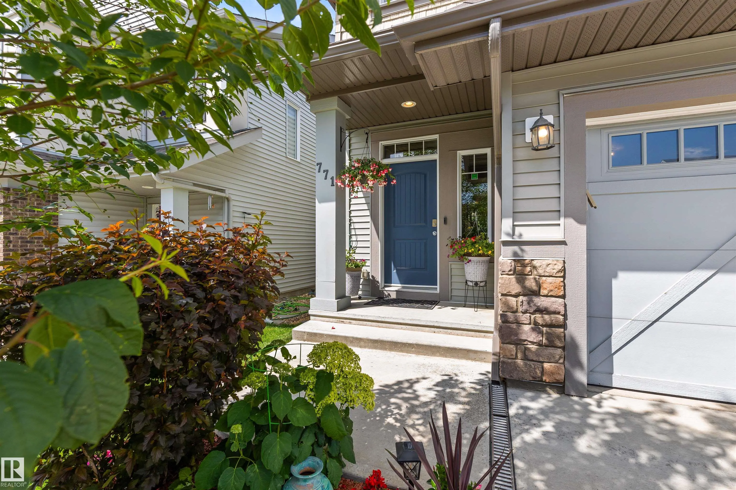 771 EAGLESON Crescent