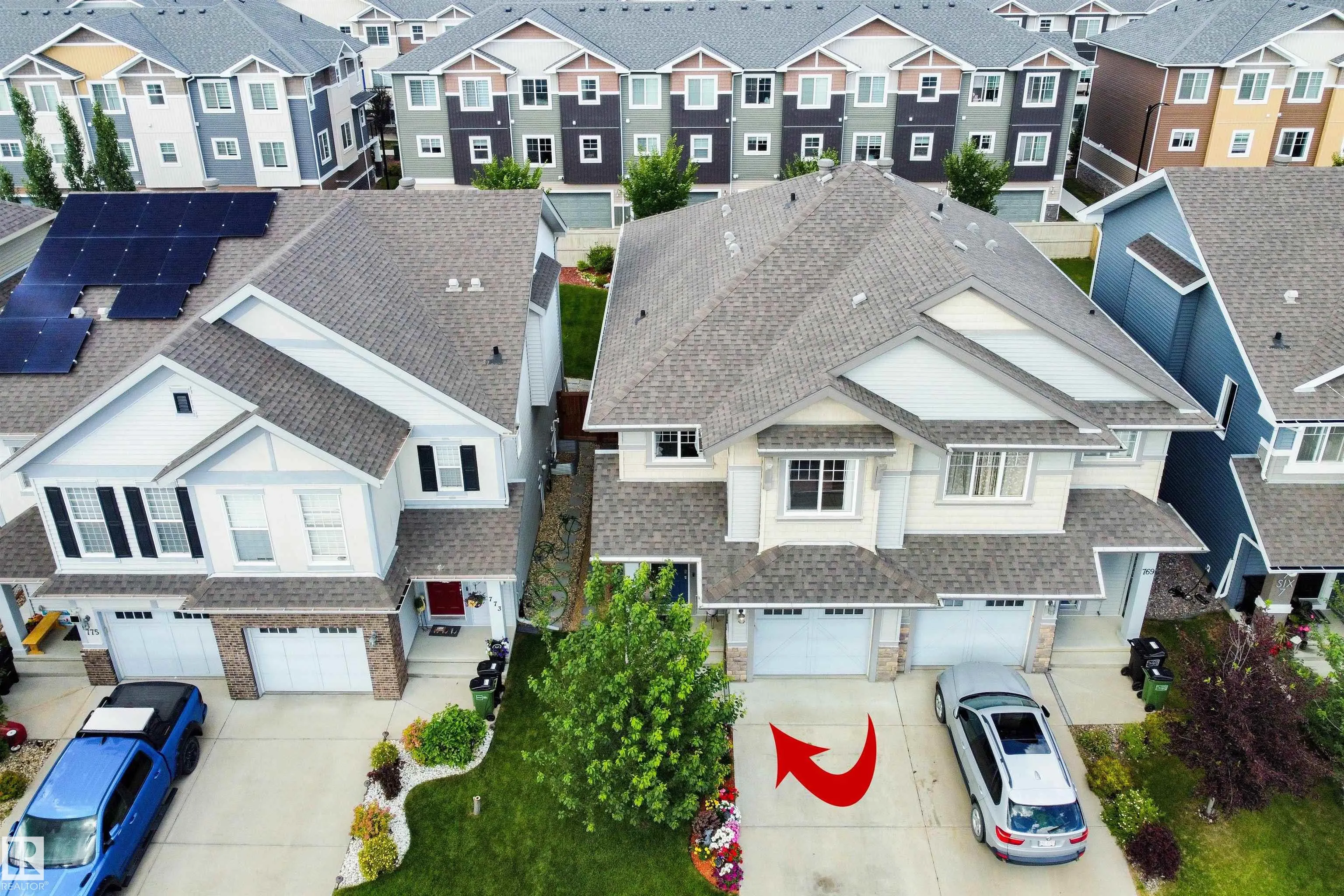 771 EAGLESON Crescent