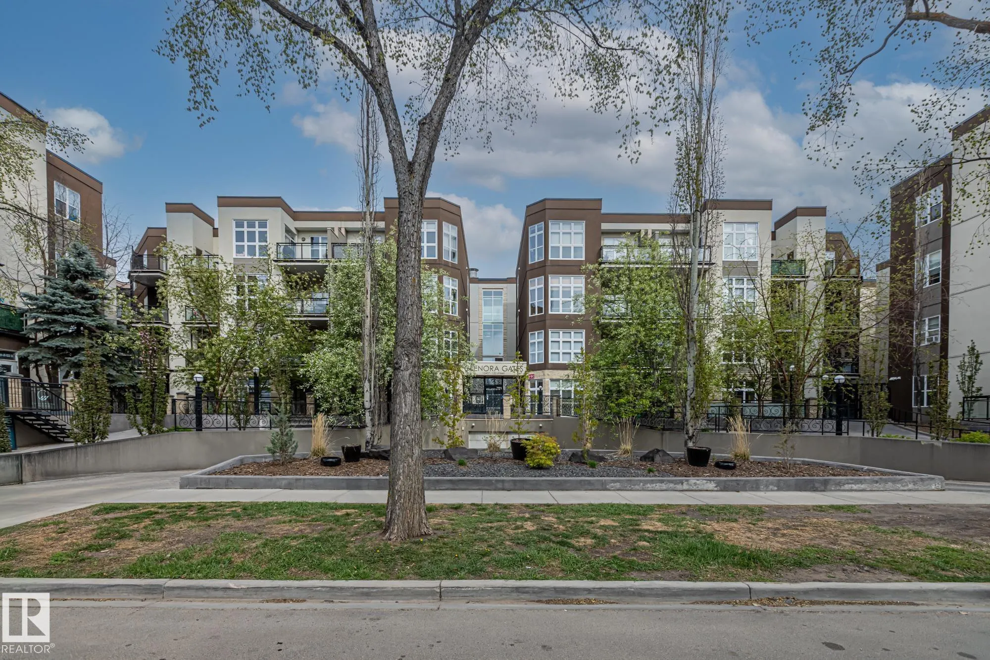 10403 122 Street