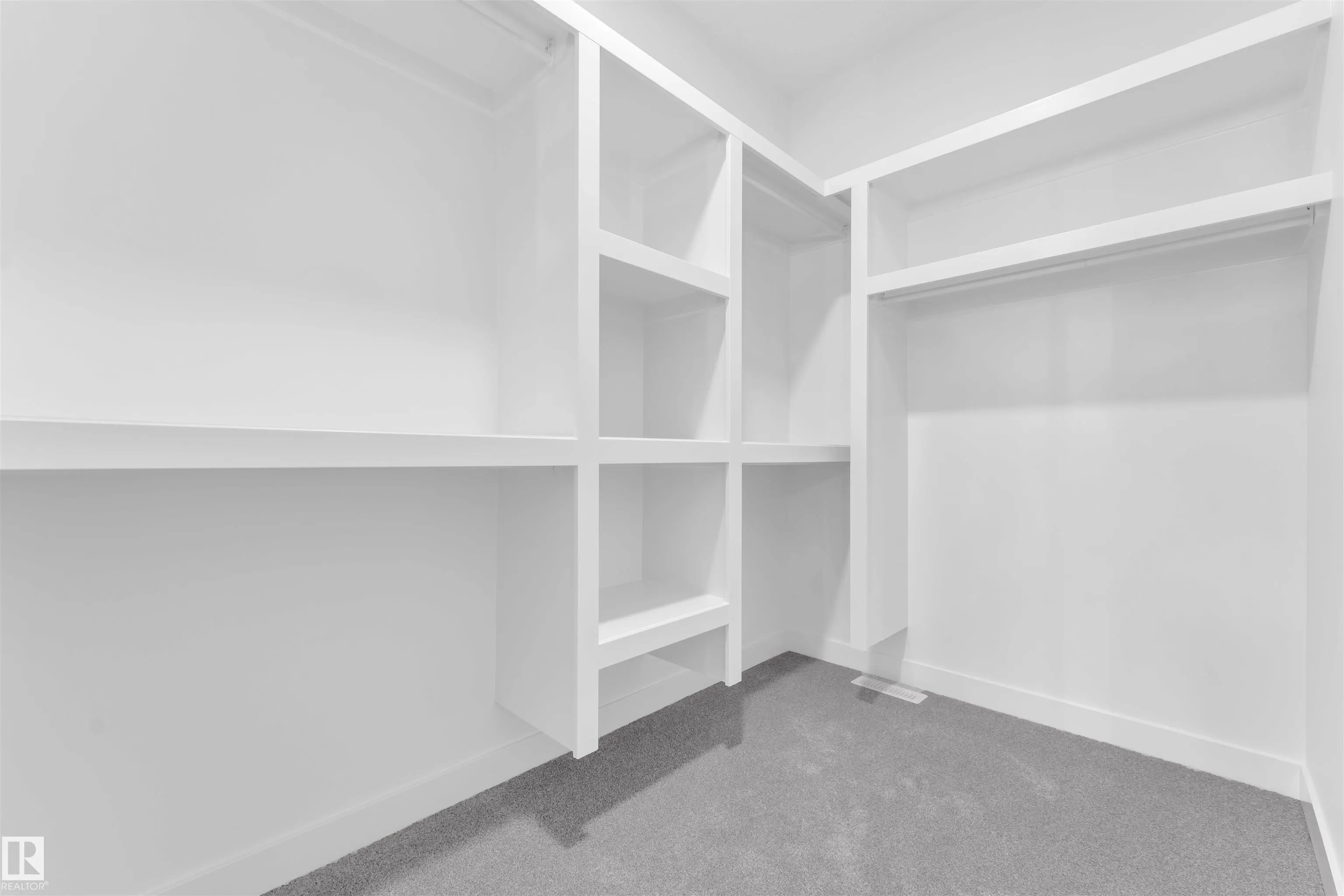 29 Eldridge Point(e)