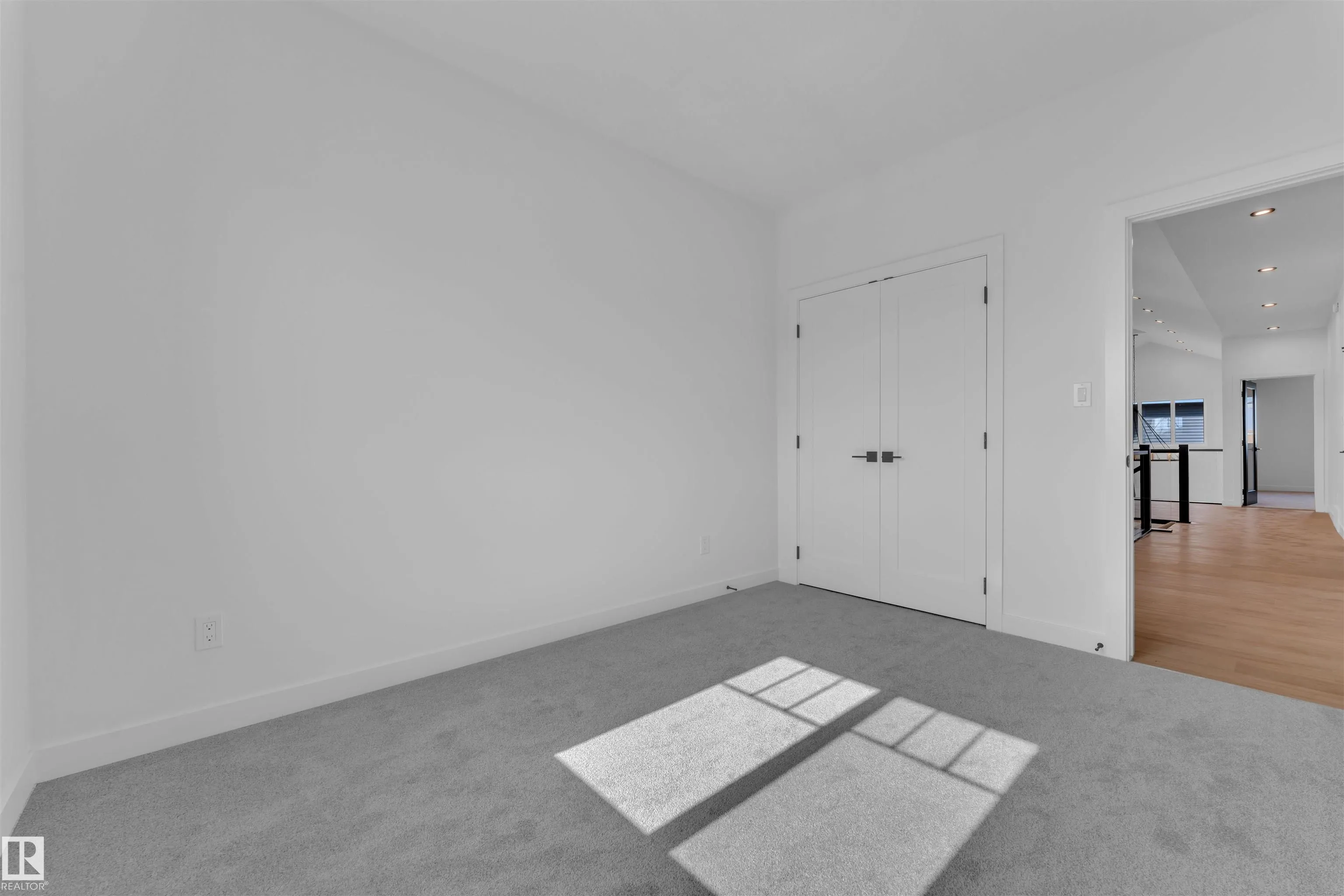 29 Eldridge Point(e)