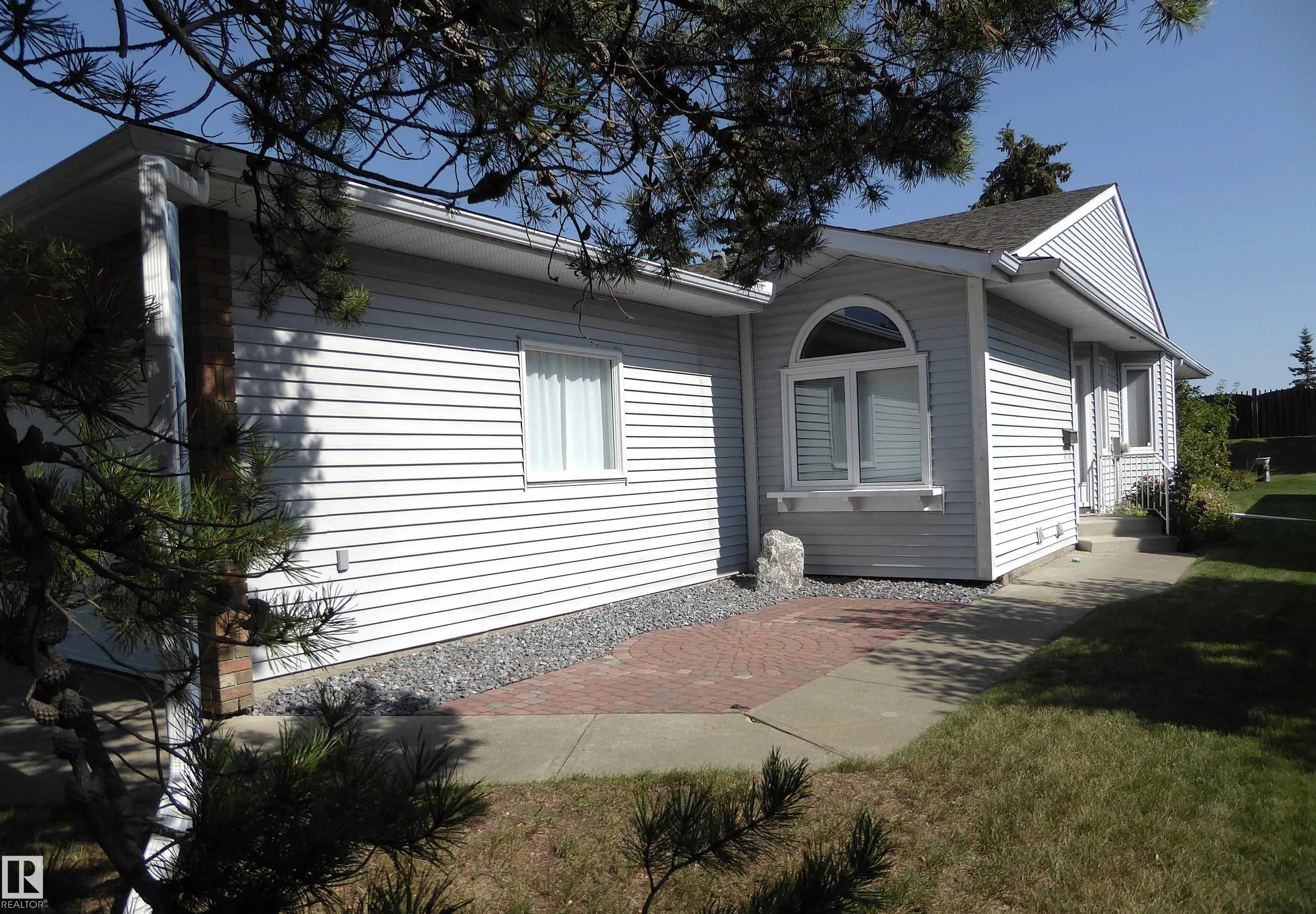 330 Rehwinkel Close