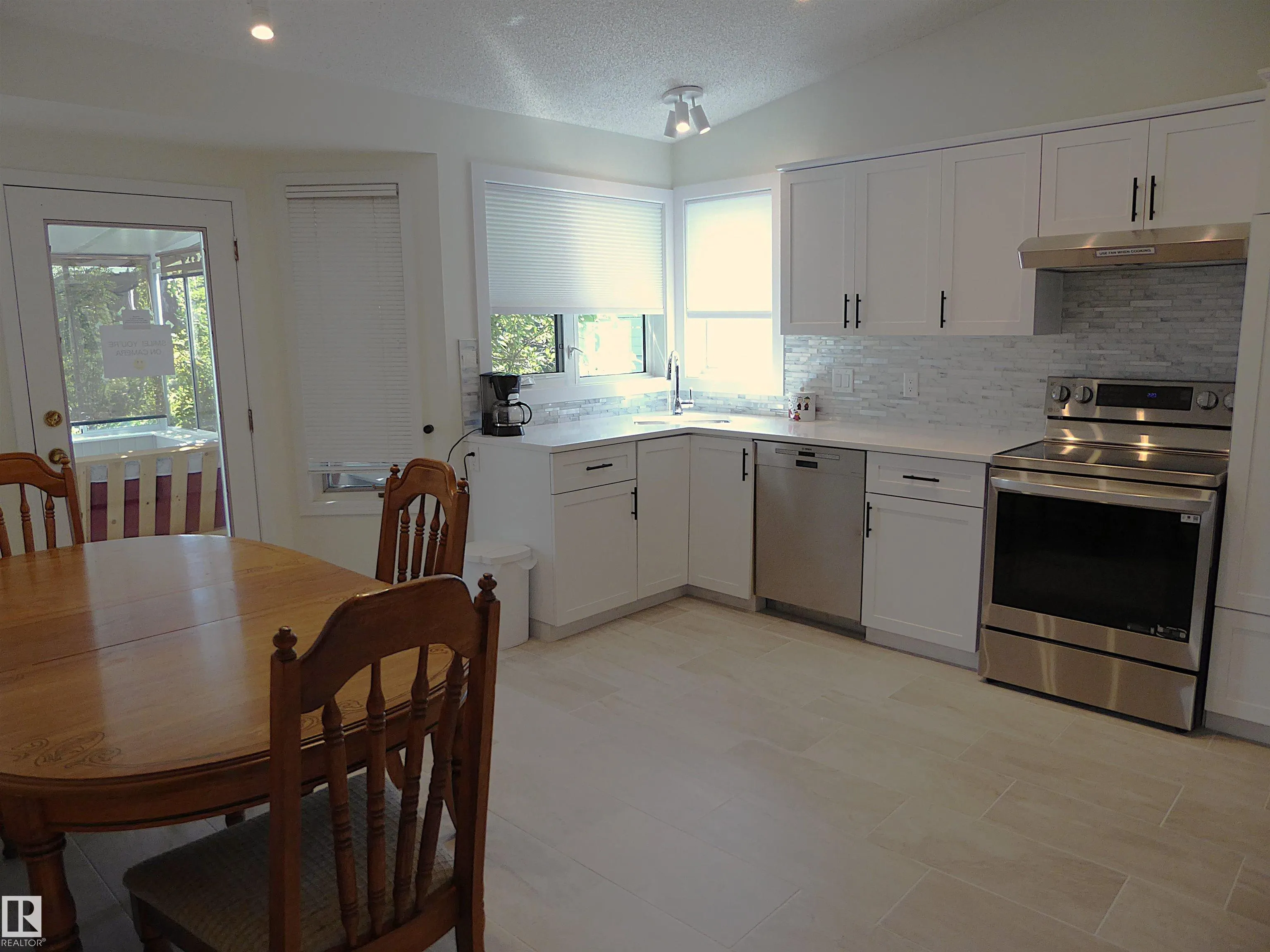 330 Rehwinkel Close