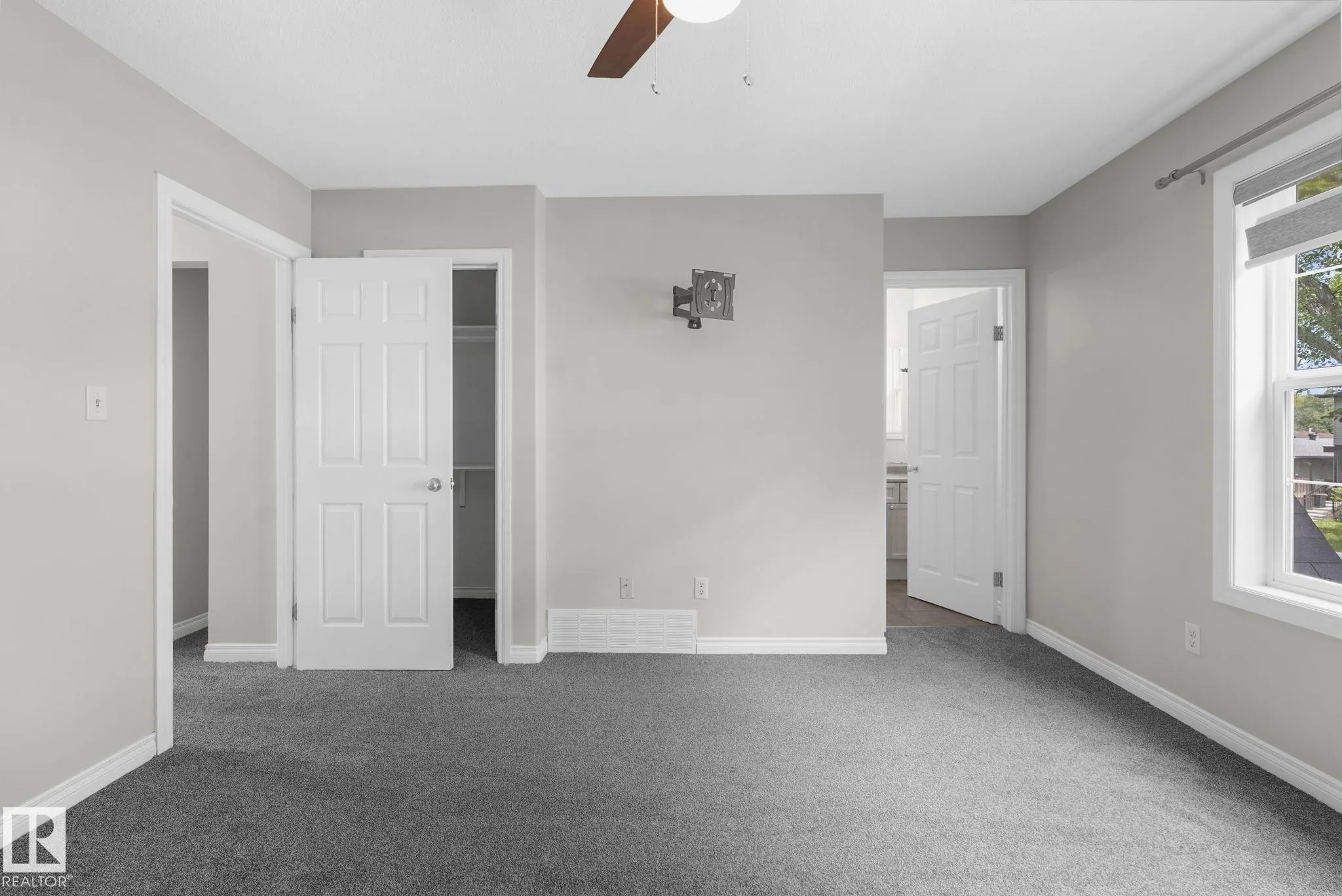 12128 85 street 85