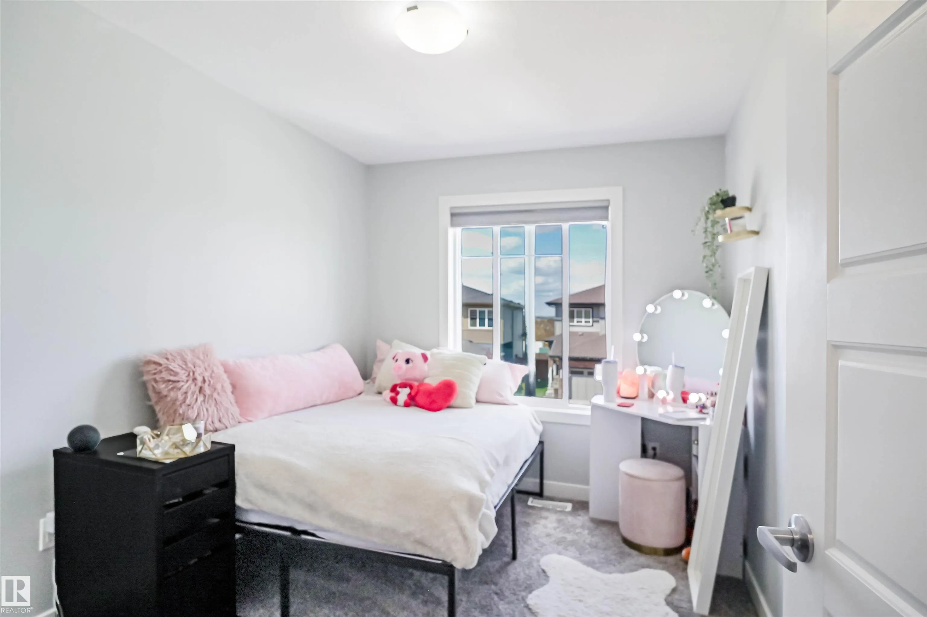 111 KINGSBURY Circle