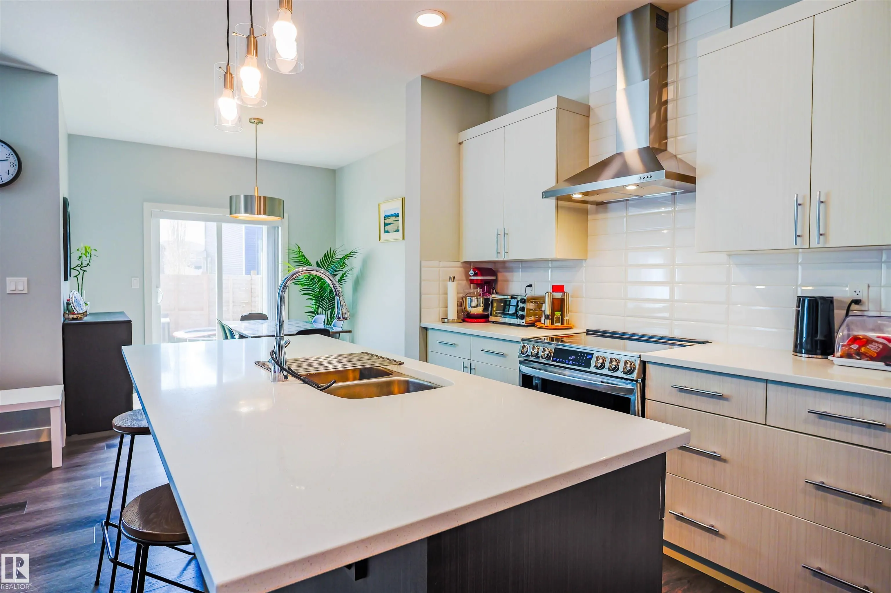 111 KINGSBURY Circle