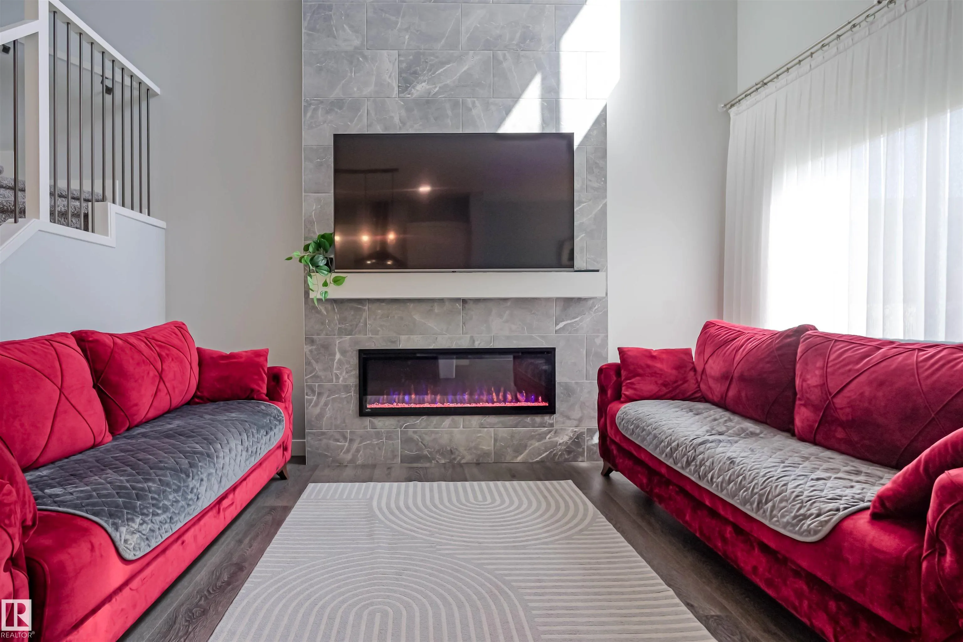 111 KINGSBURY Circle