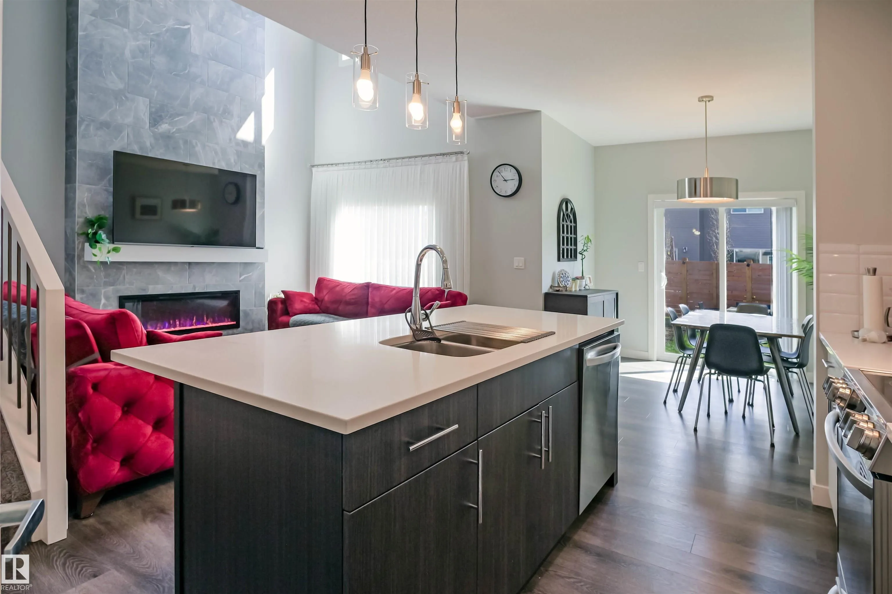 111 KINGSBURY Circle