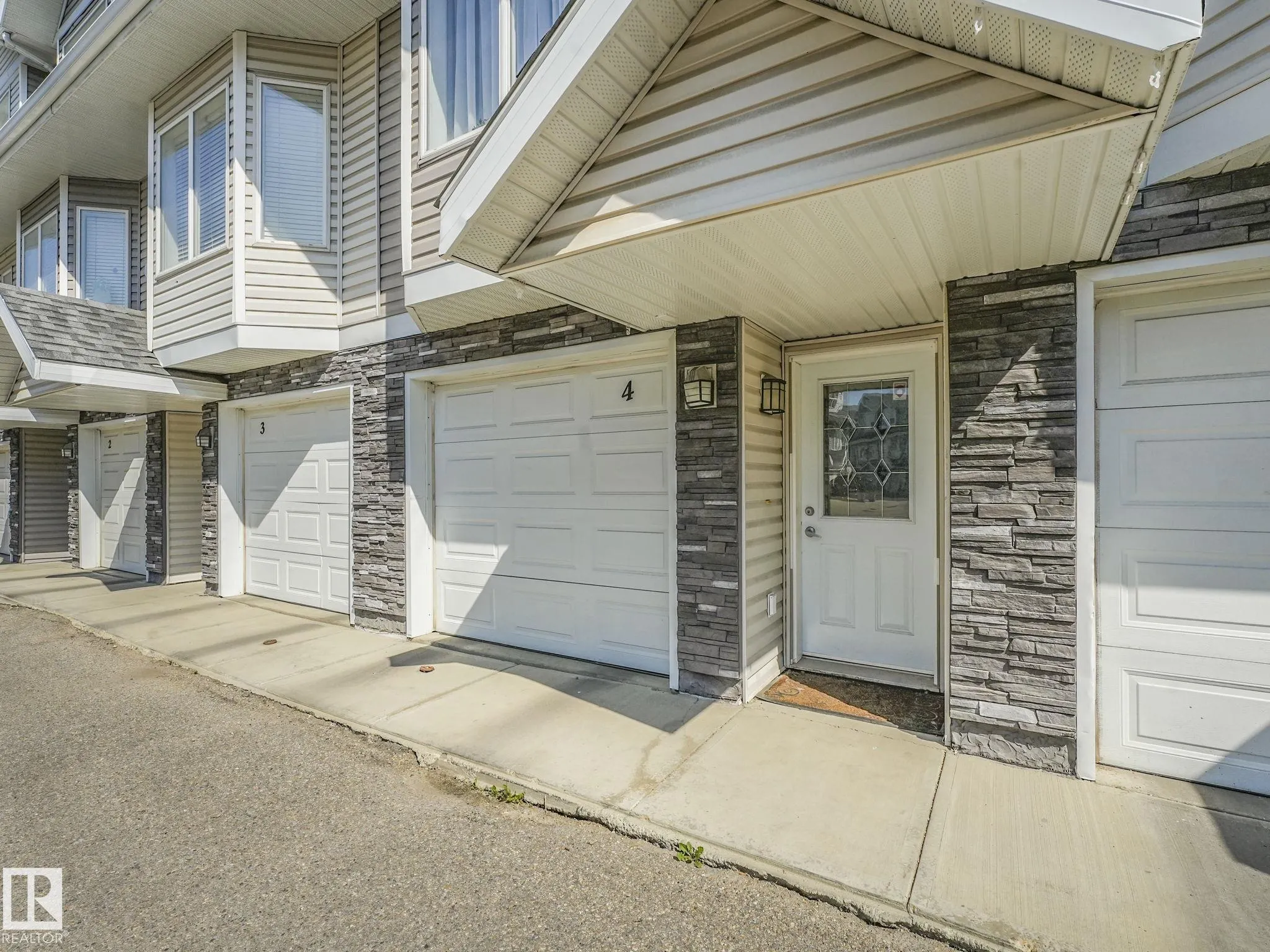 #4 13215 153 Ave