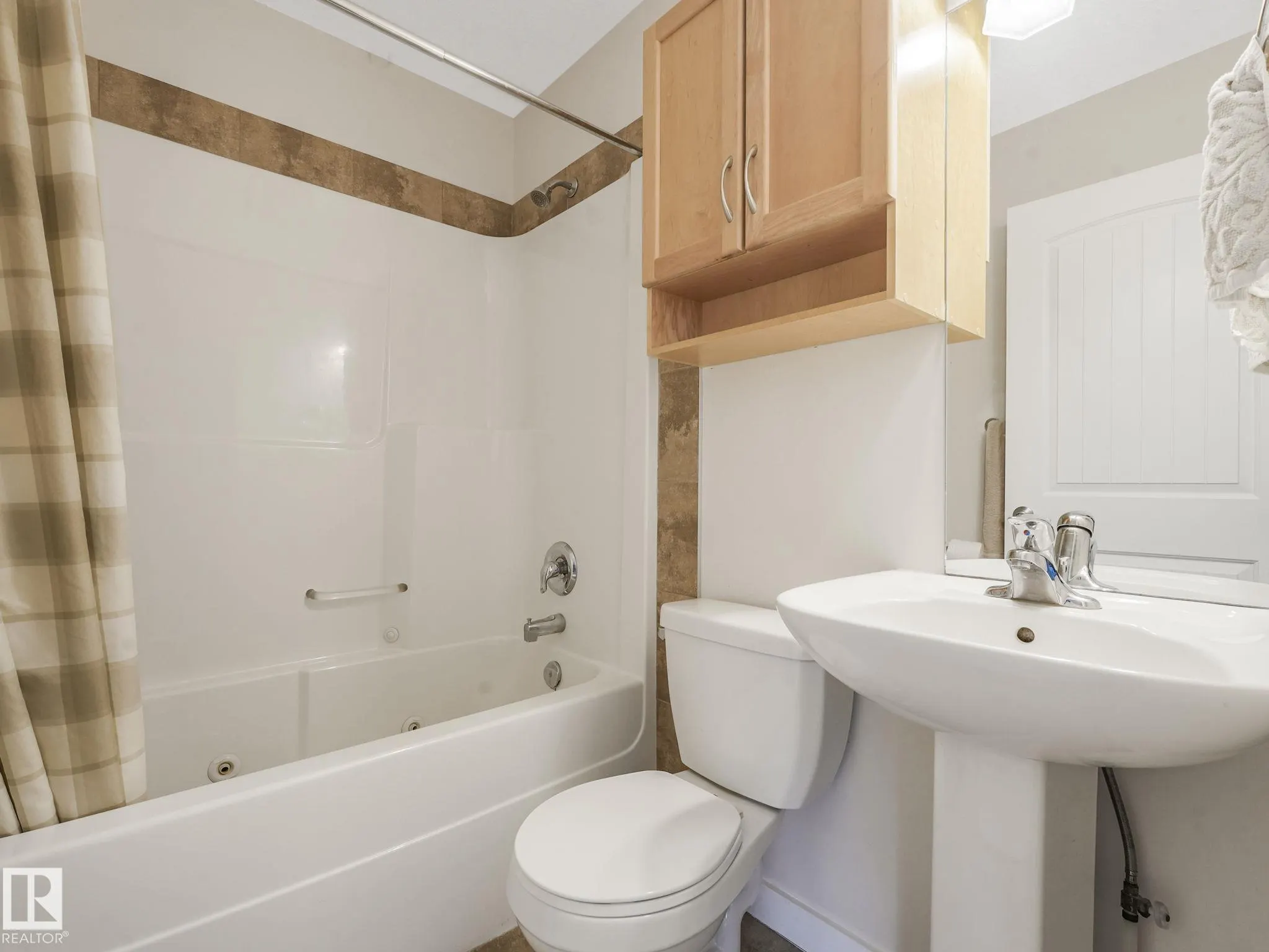 #4 13215 153 Ave