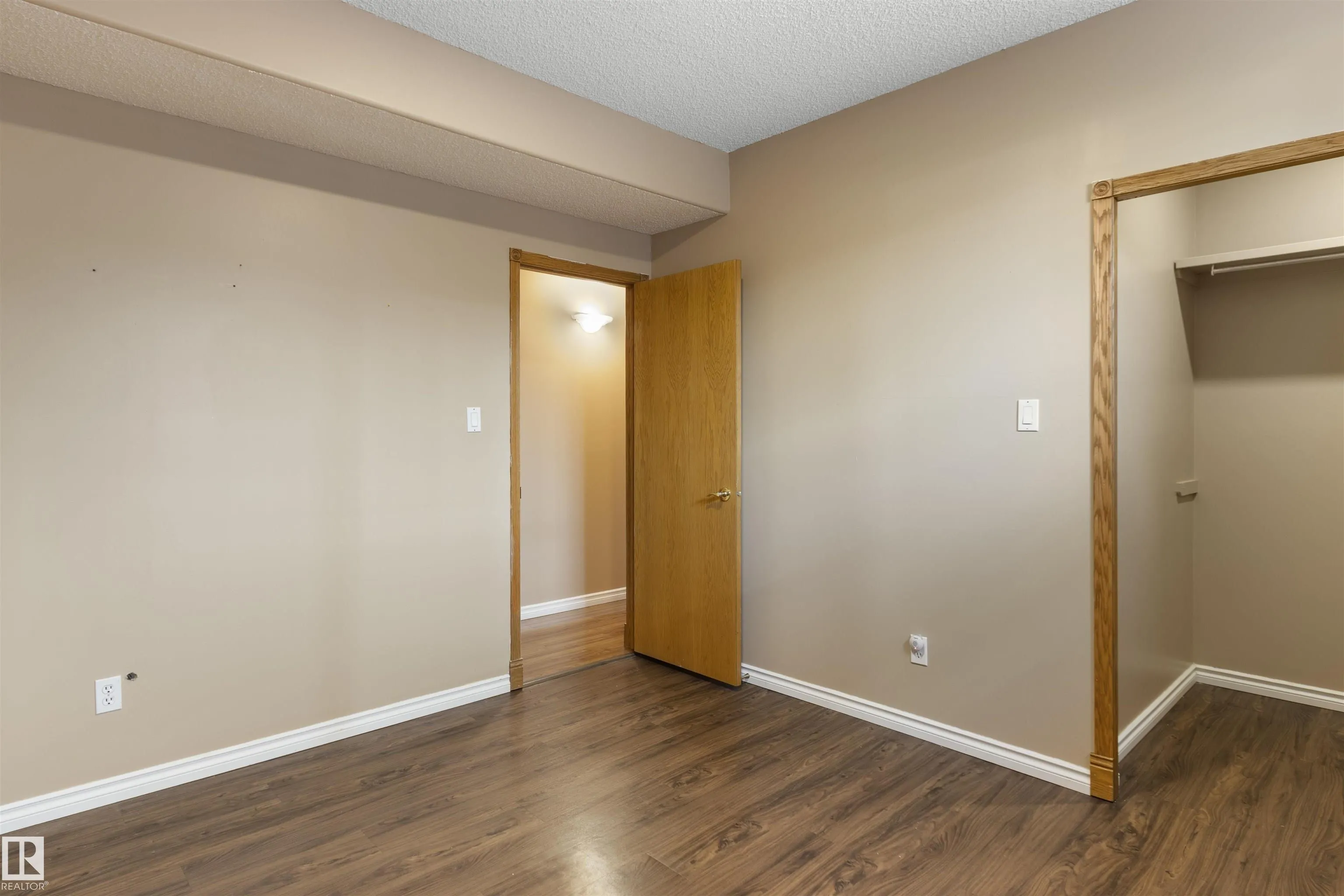 341 HOLLICK-KENYON Road