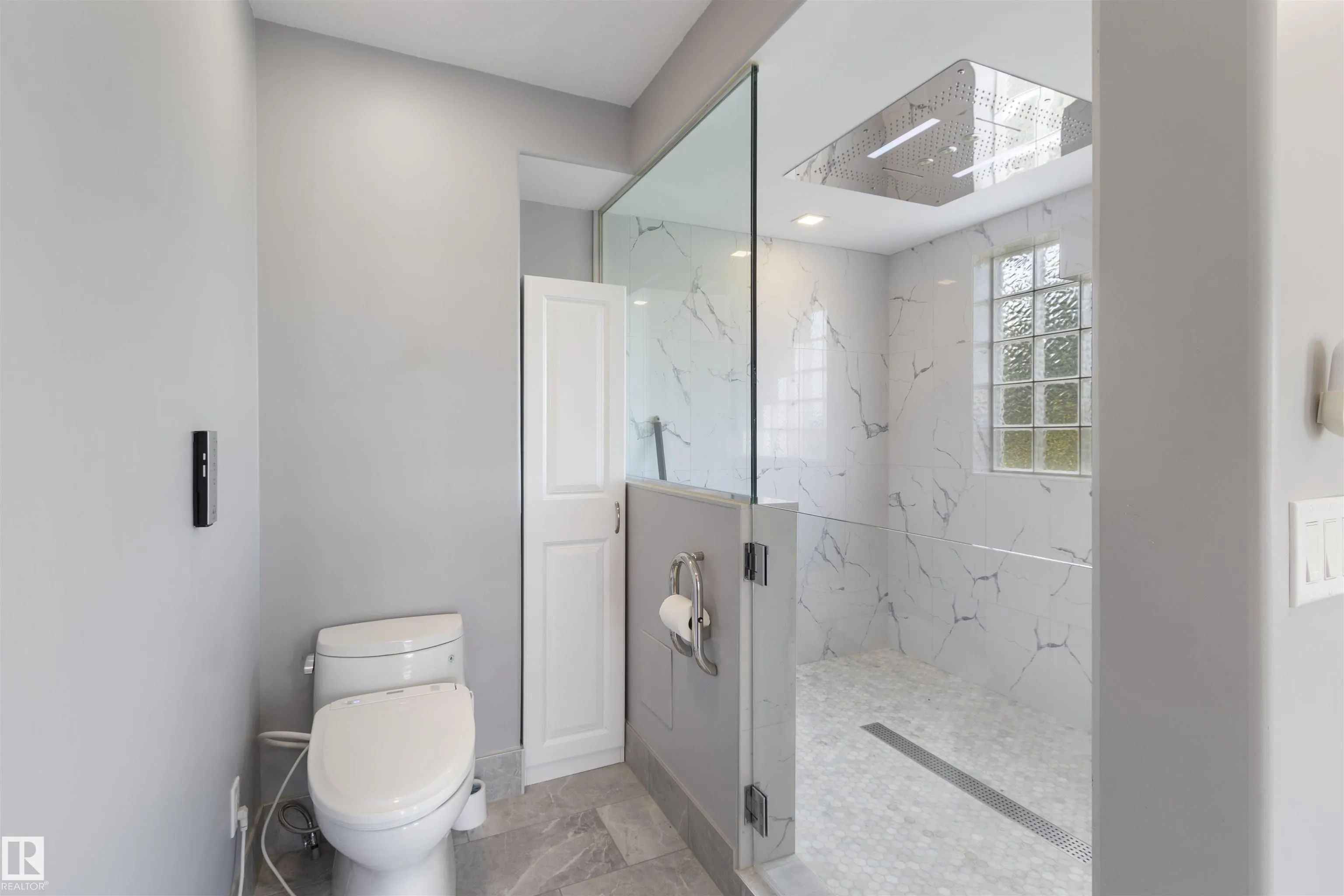 341 HOLLICK-KENYON Road