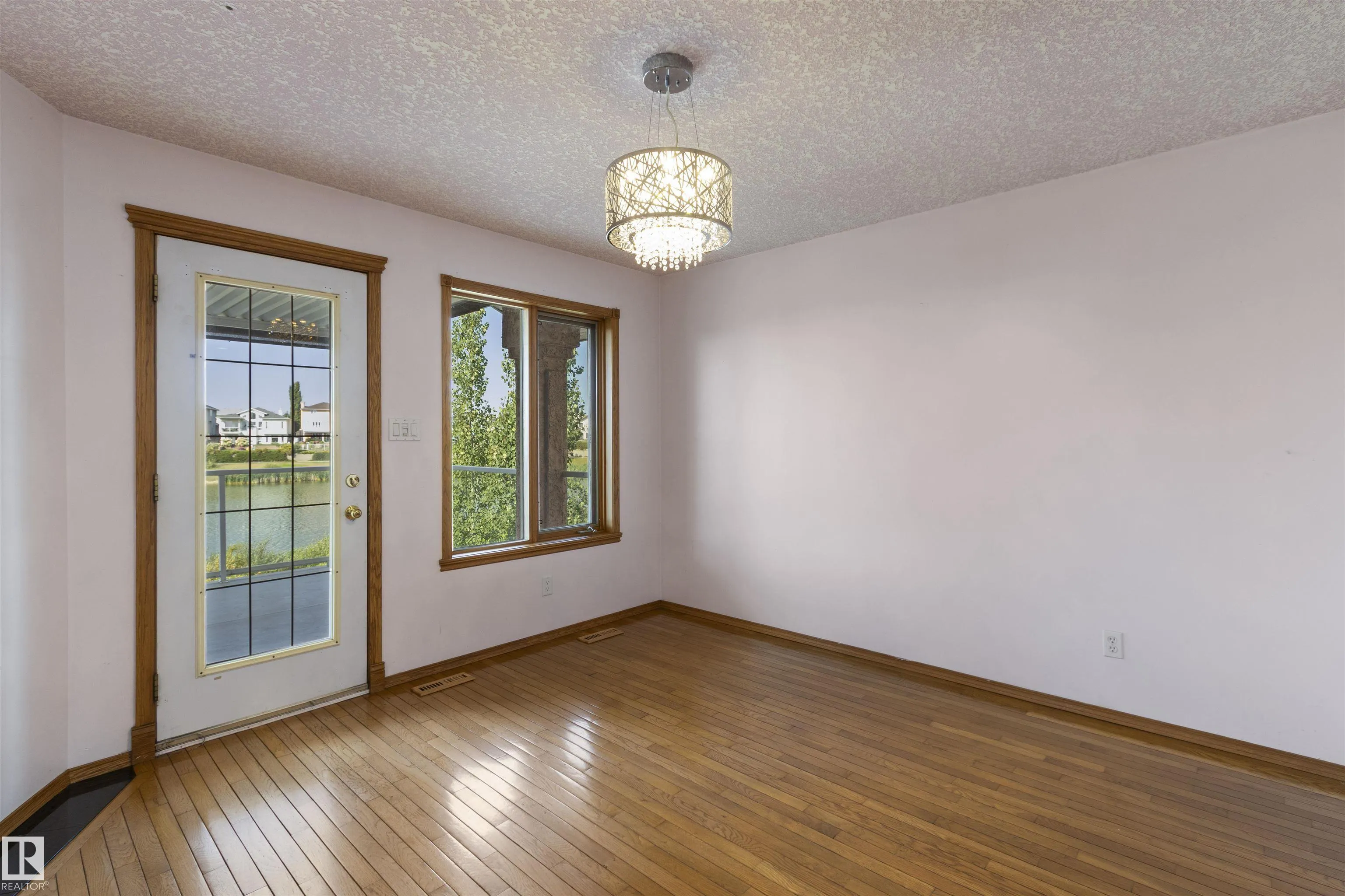 341 HOLLICK-KENYON Road