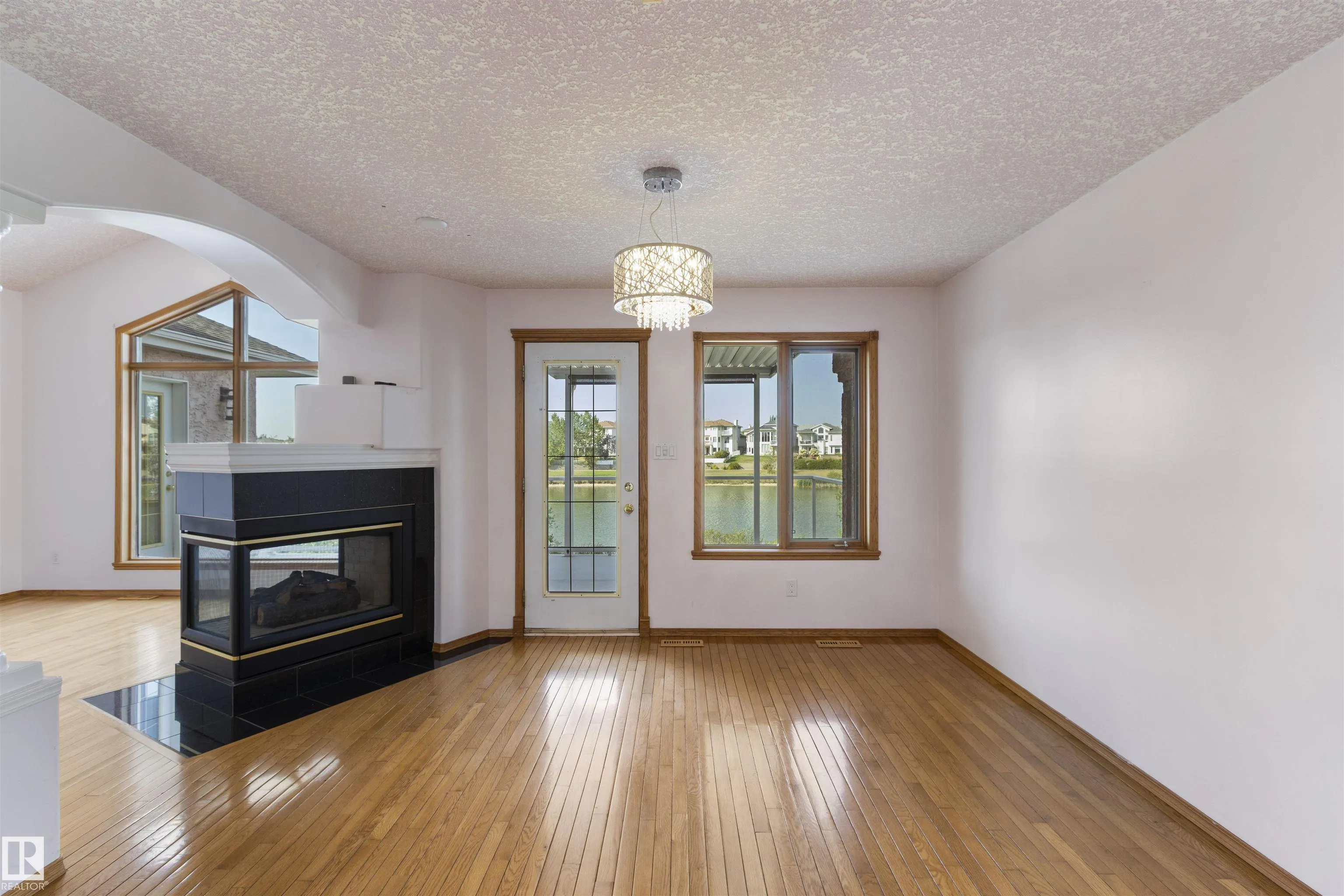 341 HOLLICK-KENYON Road