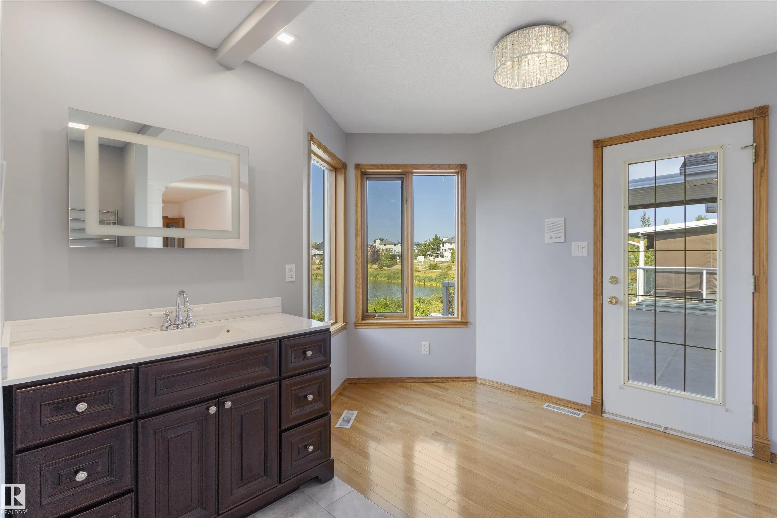 341 HOLLICK-KENYON Road