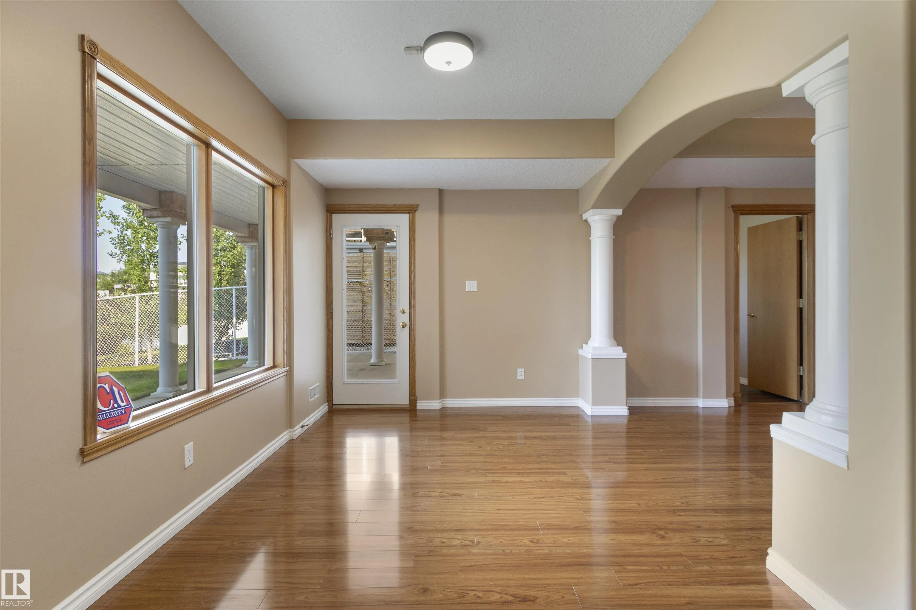 341 HOLLICK-KENYON Road