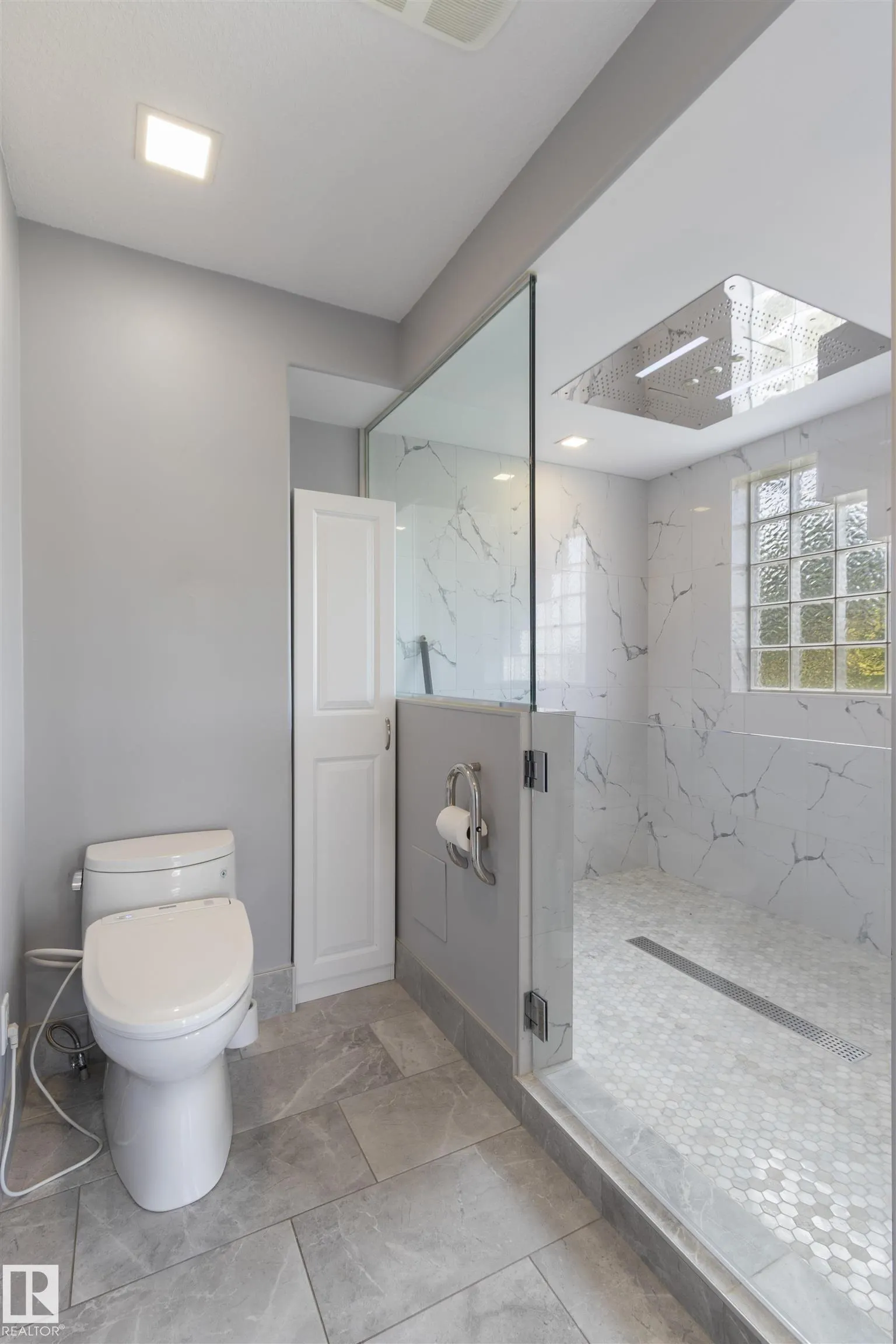 341 HOLLICK-KENYON Road
