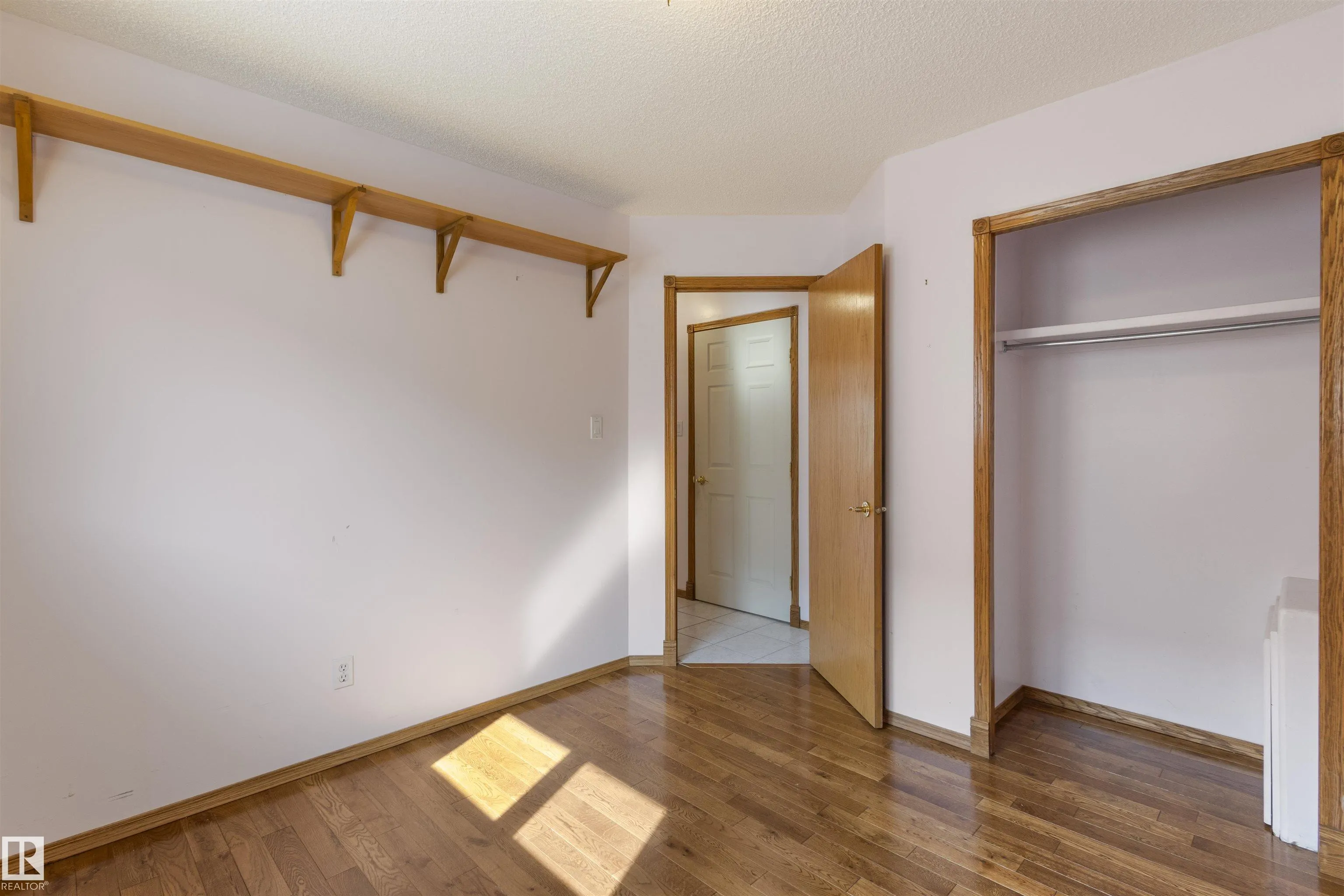 341 HOLLICK-KENYON Road