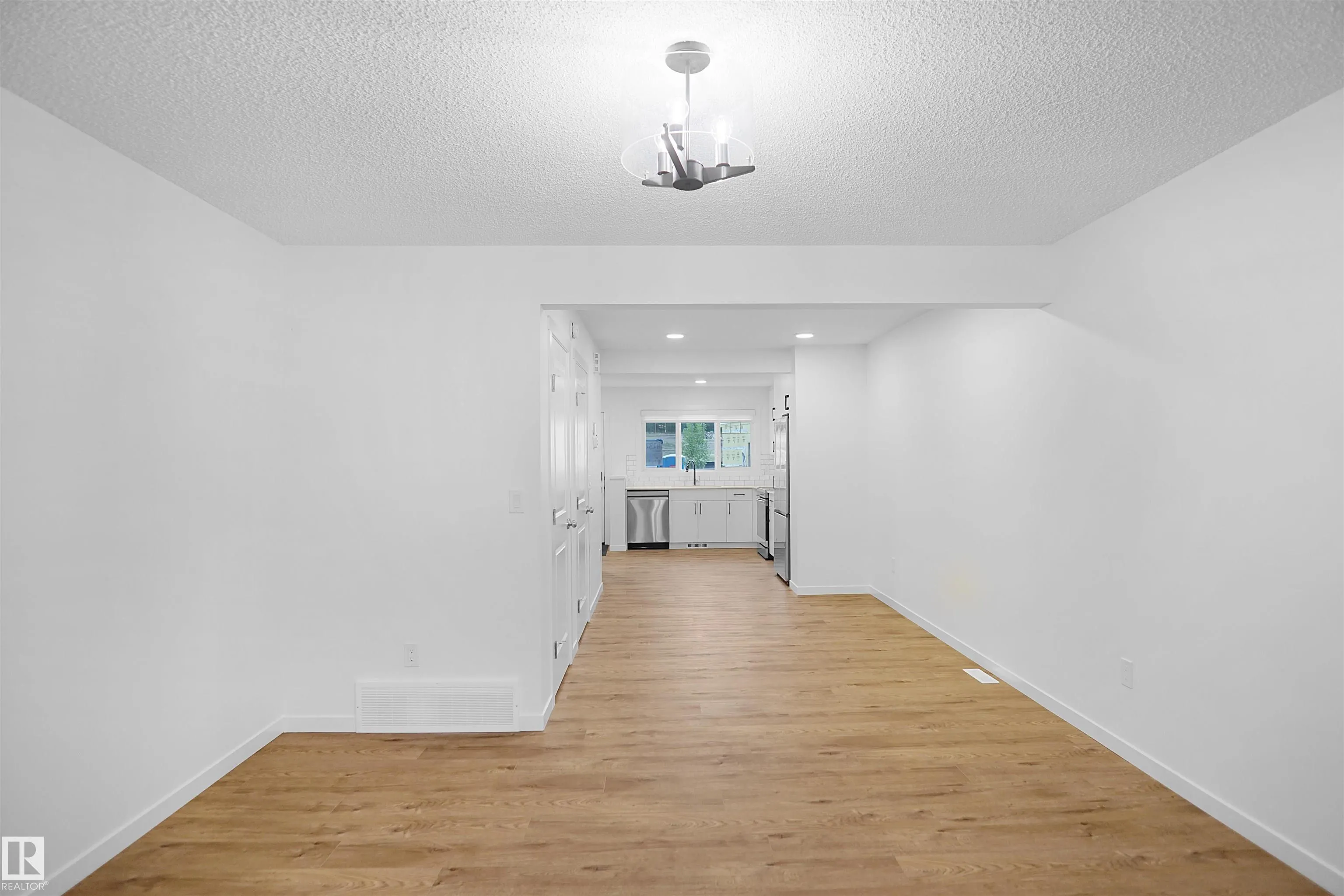 4362 Kinglet Drive
