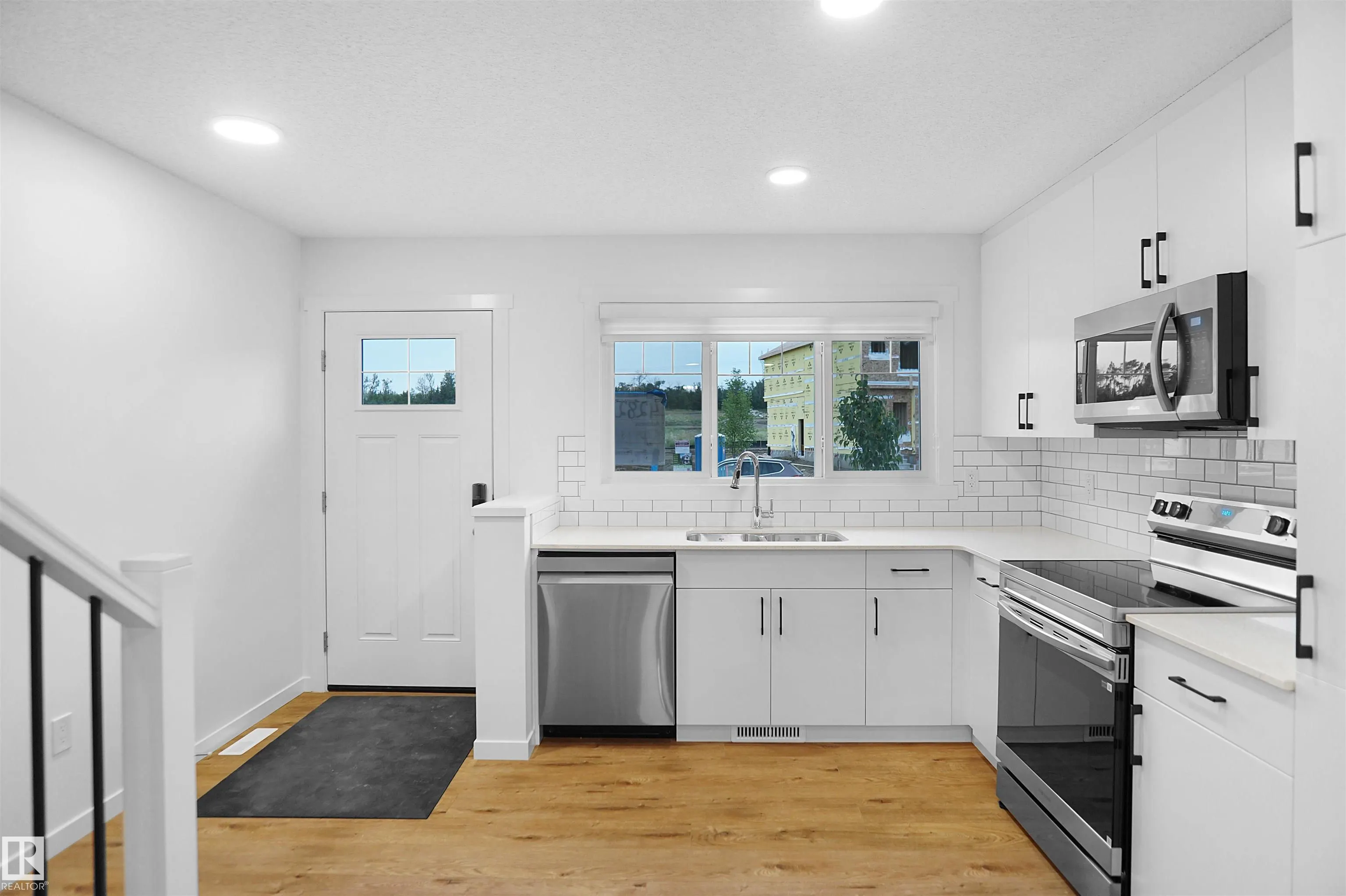 4362 Kinglet Drive