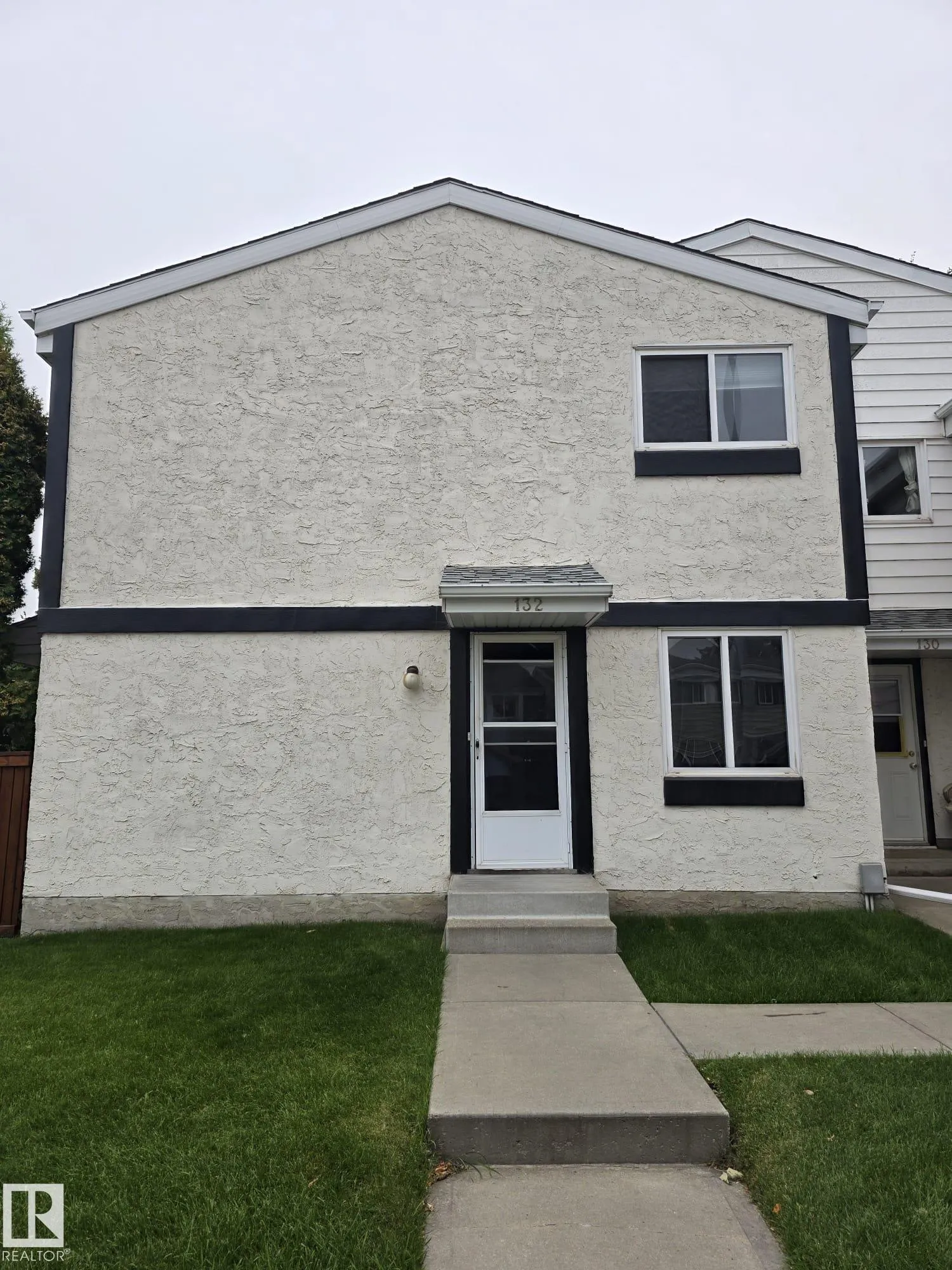 132 PRIMROSE GARDENS Gardens