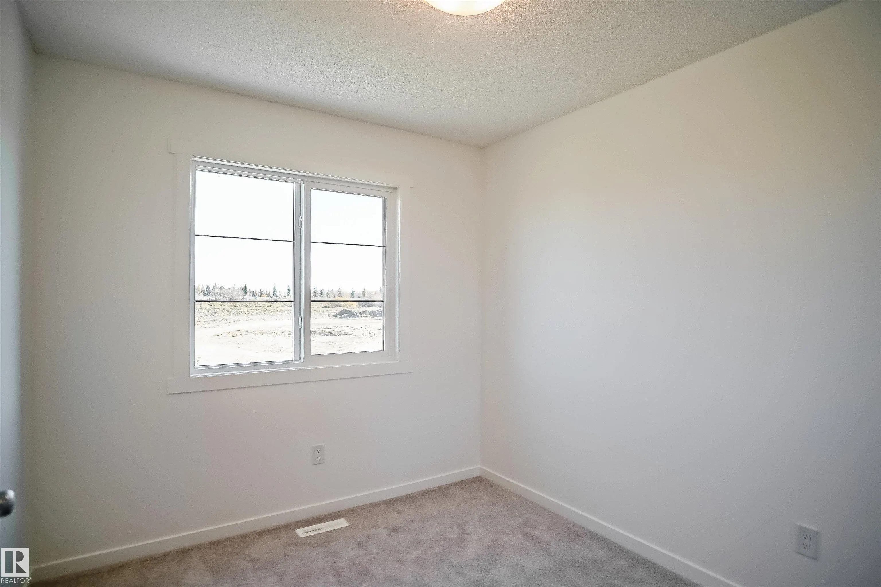 4189 Kinglet Drive