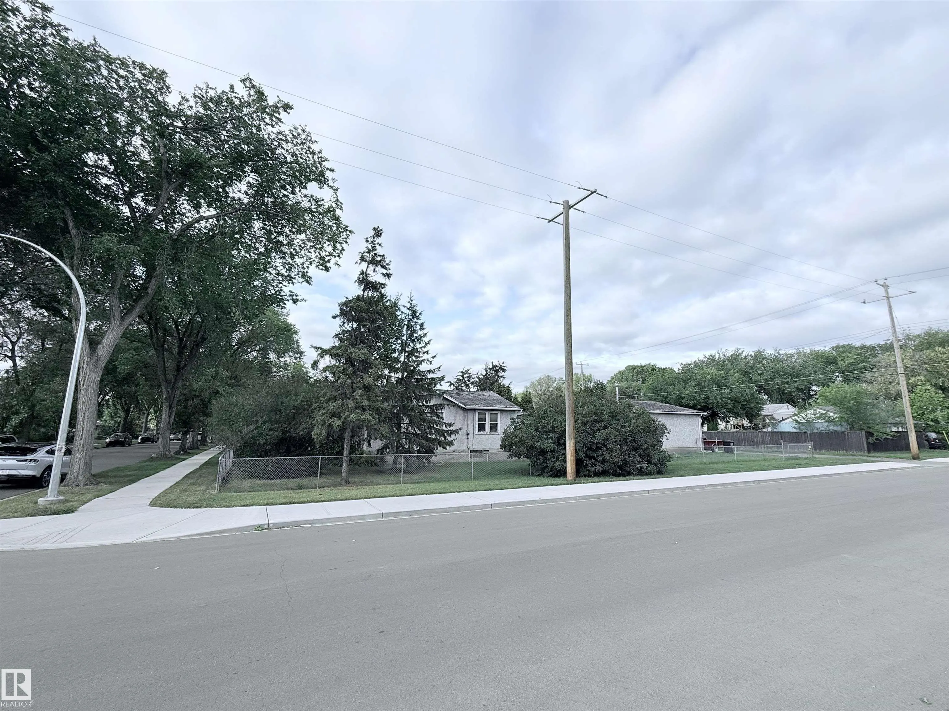 13003 124 Street