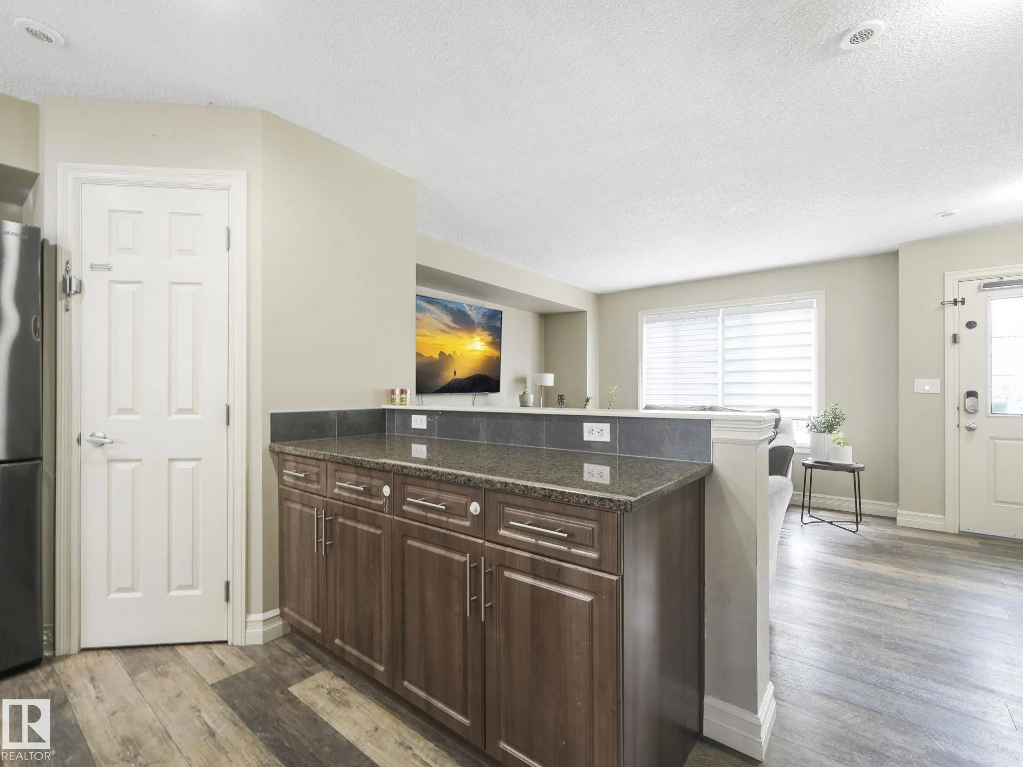 655 TAMARACK Road
