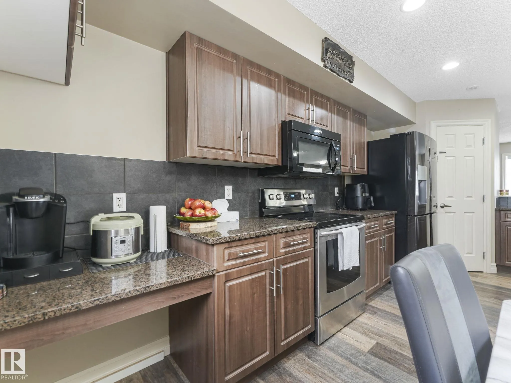 655 TAMARACK Road