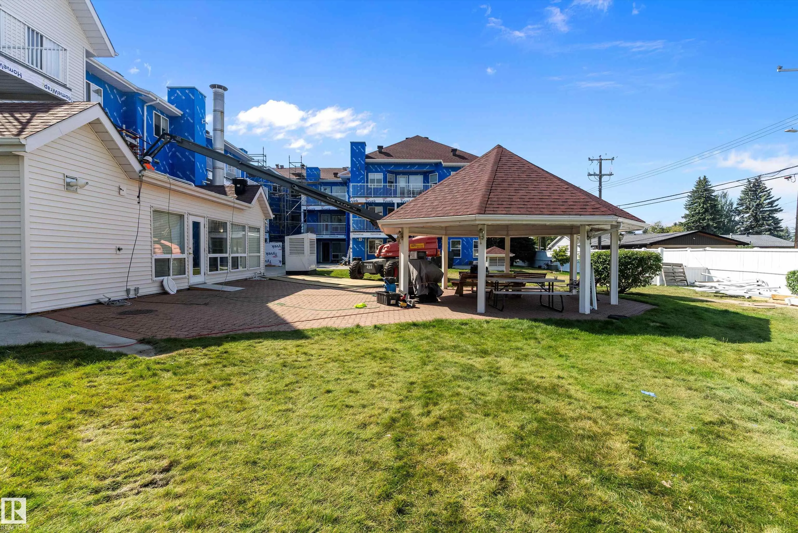 6220 FULTON Road