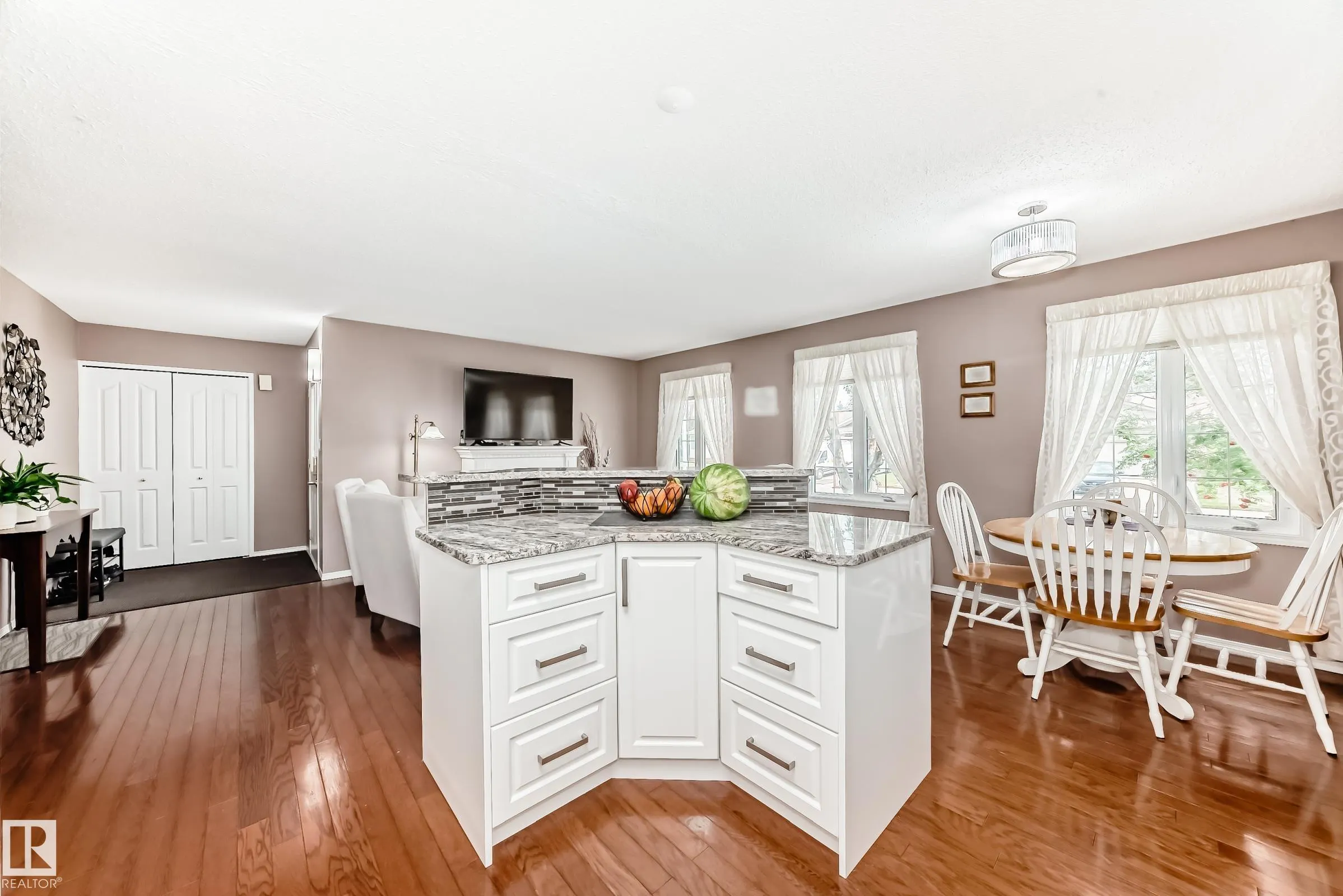 229 WARWICK Road